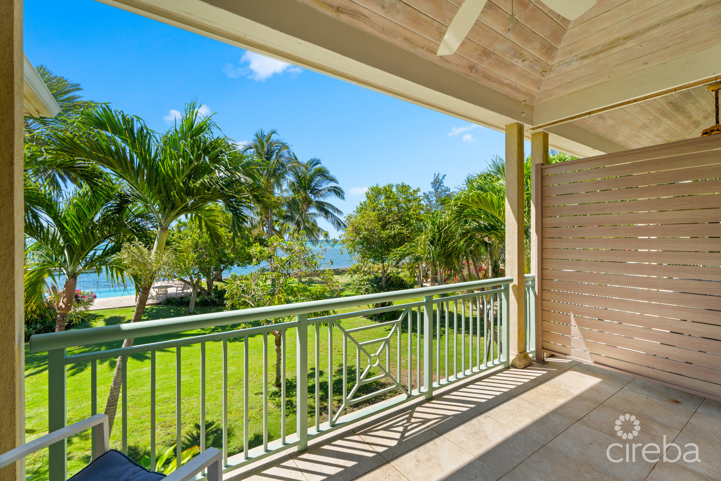 PIRATES LAIR 10 – SOUTH SOUND OCEANFRONT TOWNHOME