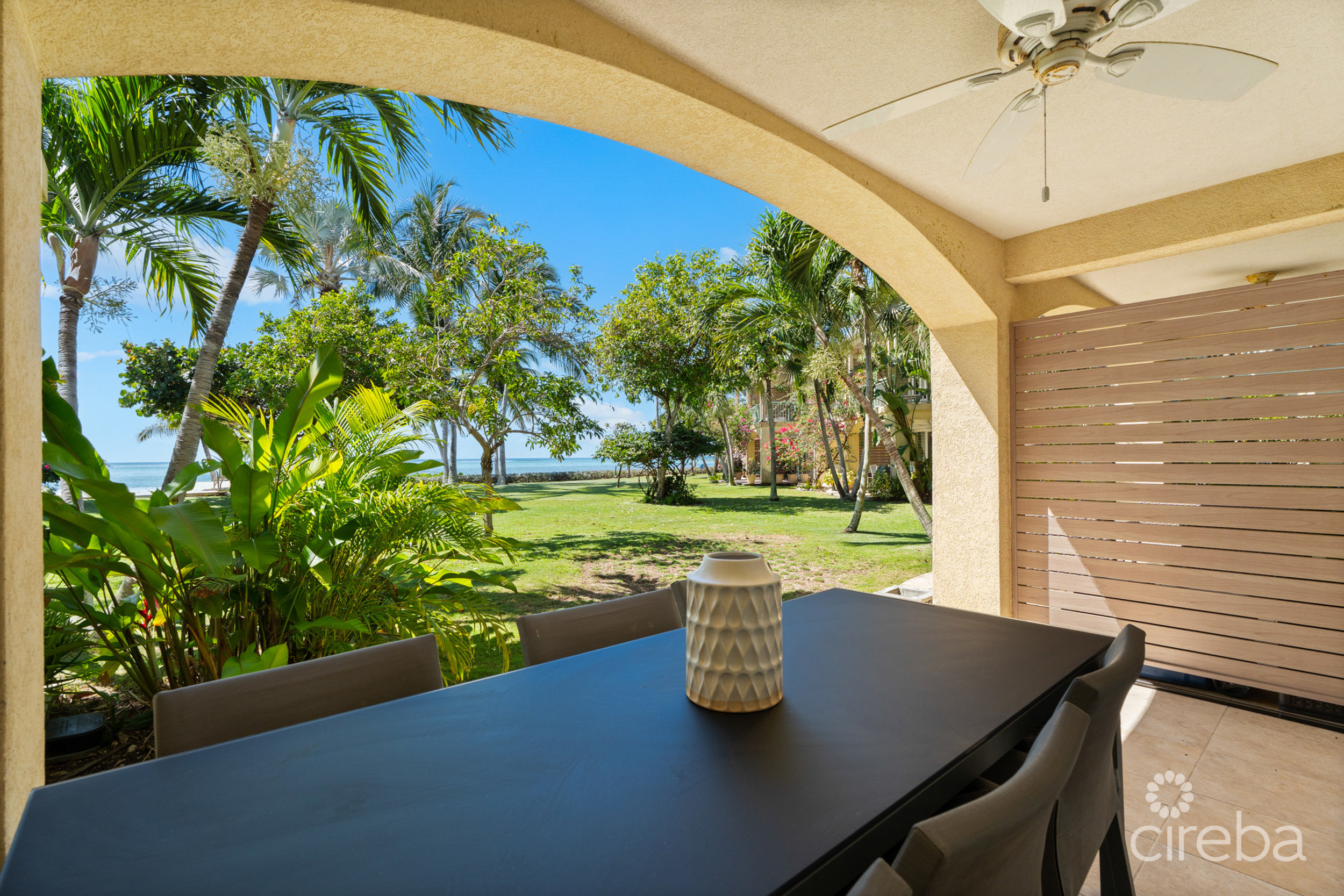 PIRATES LAIR 10 – SOUTH SOUND OCEANFRONT TOWNHOME