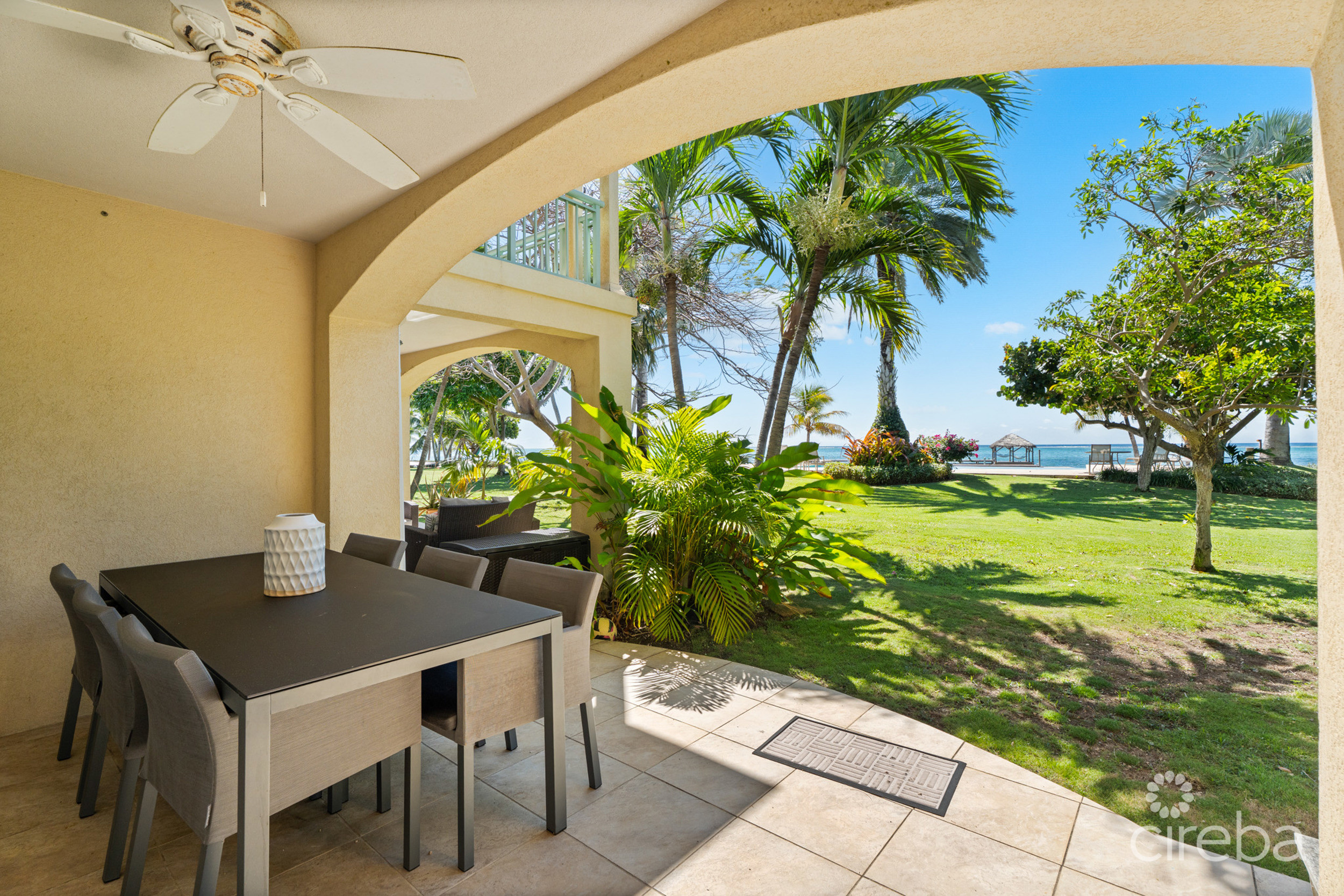 PIRATES LAIR 10 – SOUTH SOUND OCEANFRONT TOWNHOME