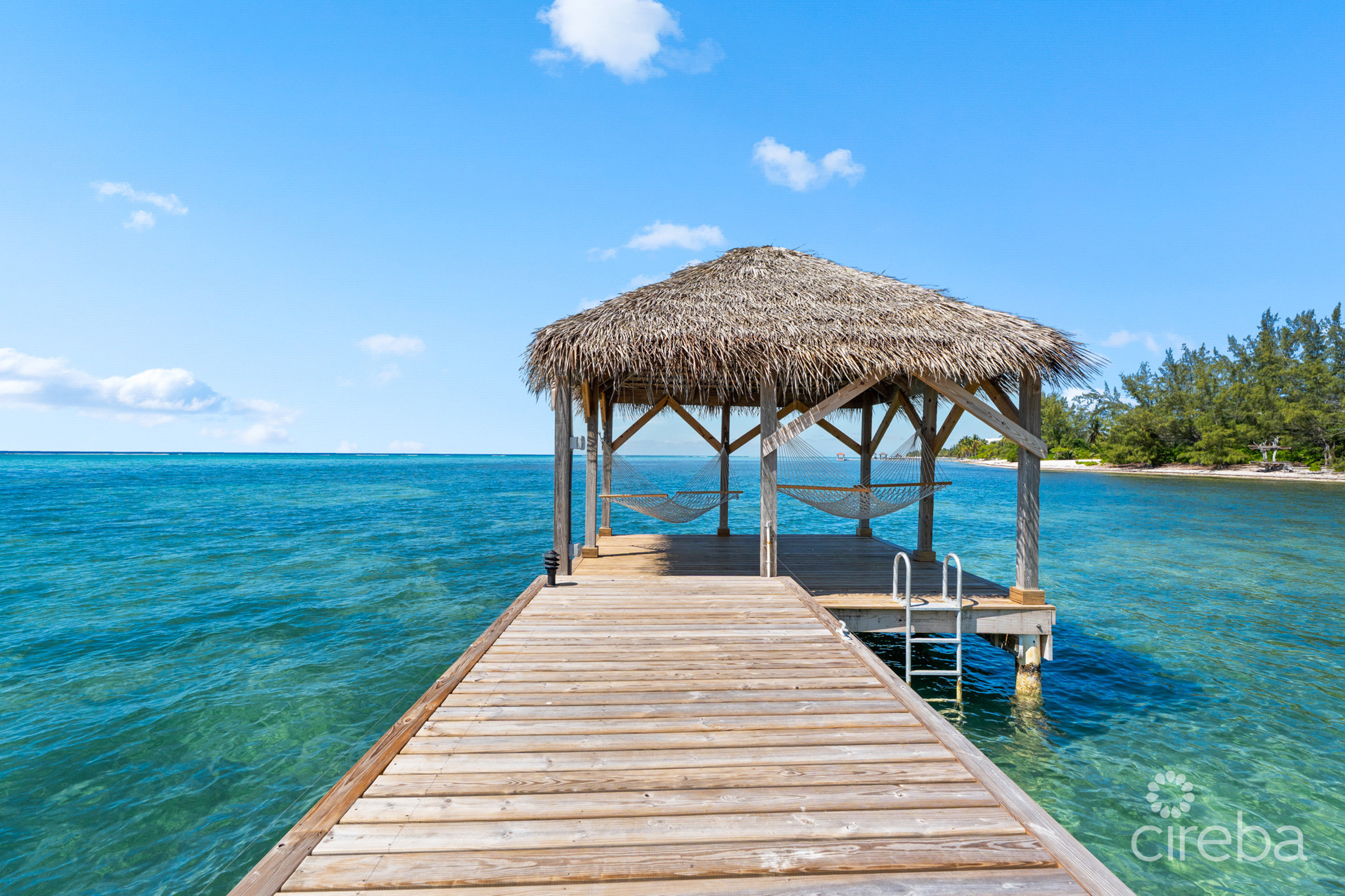 PIRATES LAIR 10 – SOUTH SOUND OCEANFRONT TOWNHOME