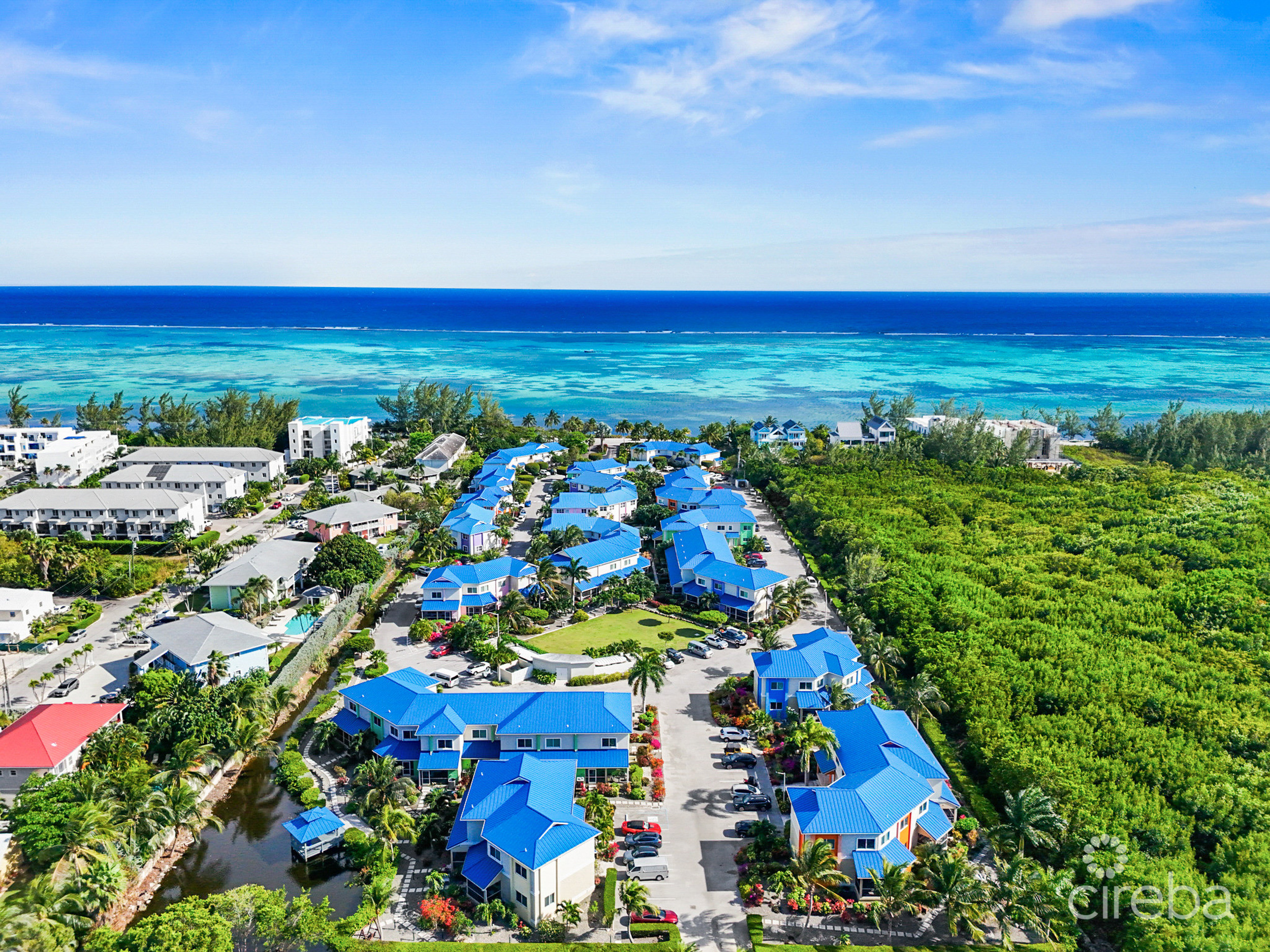 CAYMAN CROSSING 33, BEAUTIFULLY RENOVATED TOWNHOME