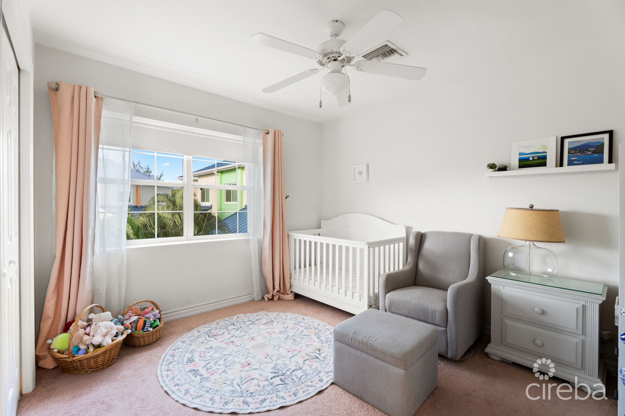 CAYMAN CROSSING 33, BEAUTIFULLY RENOVATED TOWNHOME