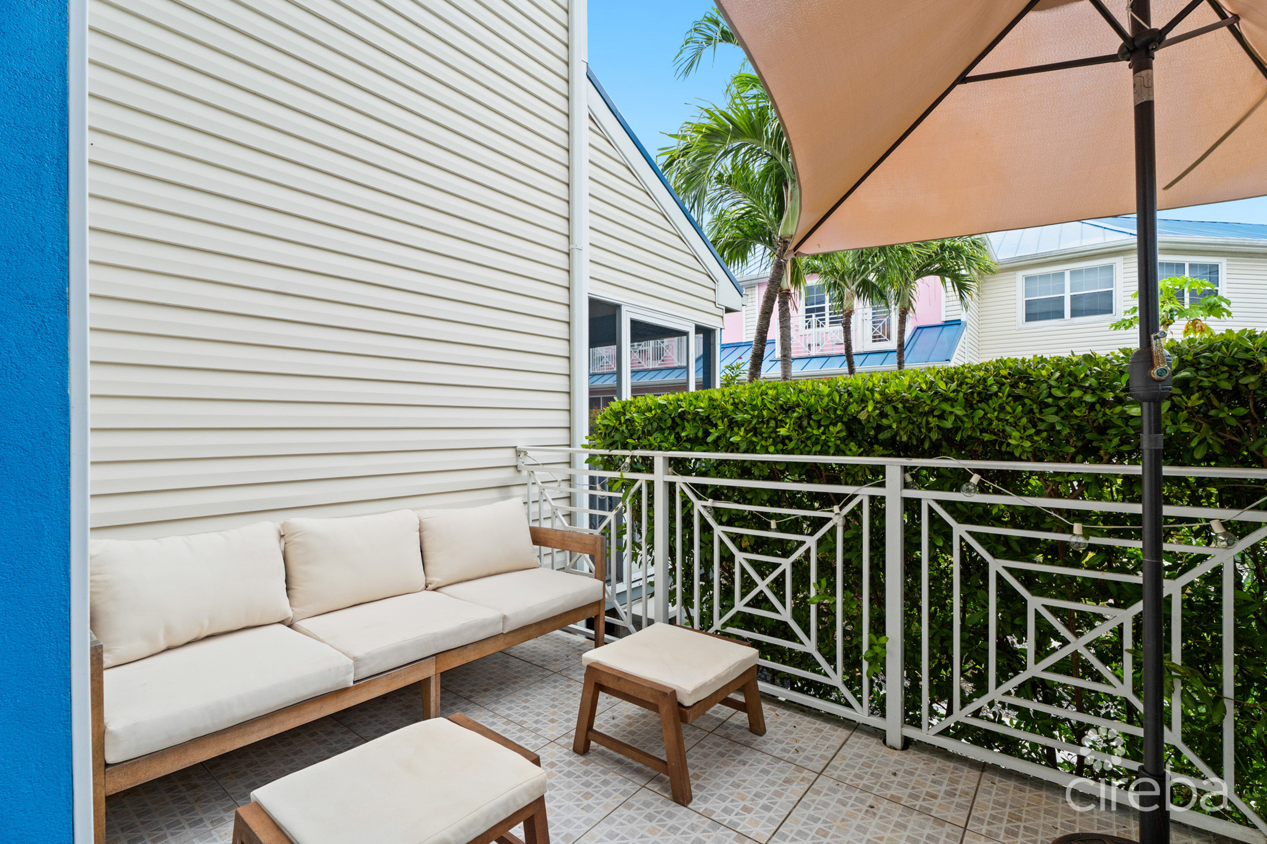 CAYMAN CROSSING 33, BEAUTIFULLY RENOVATED TOWNHOME