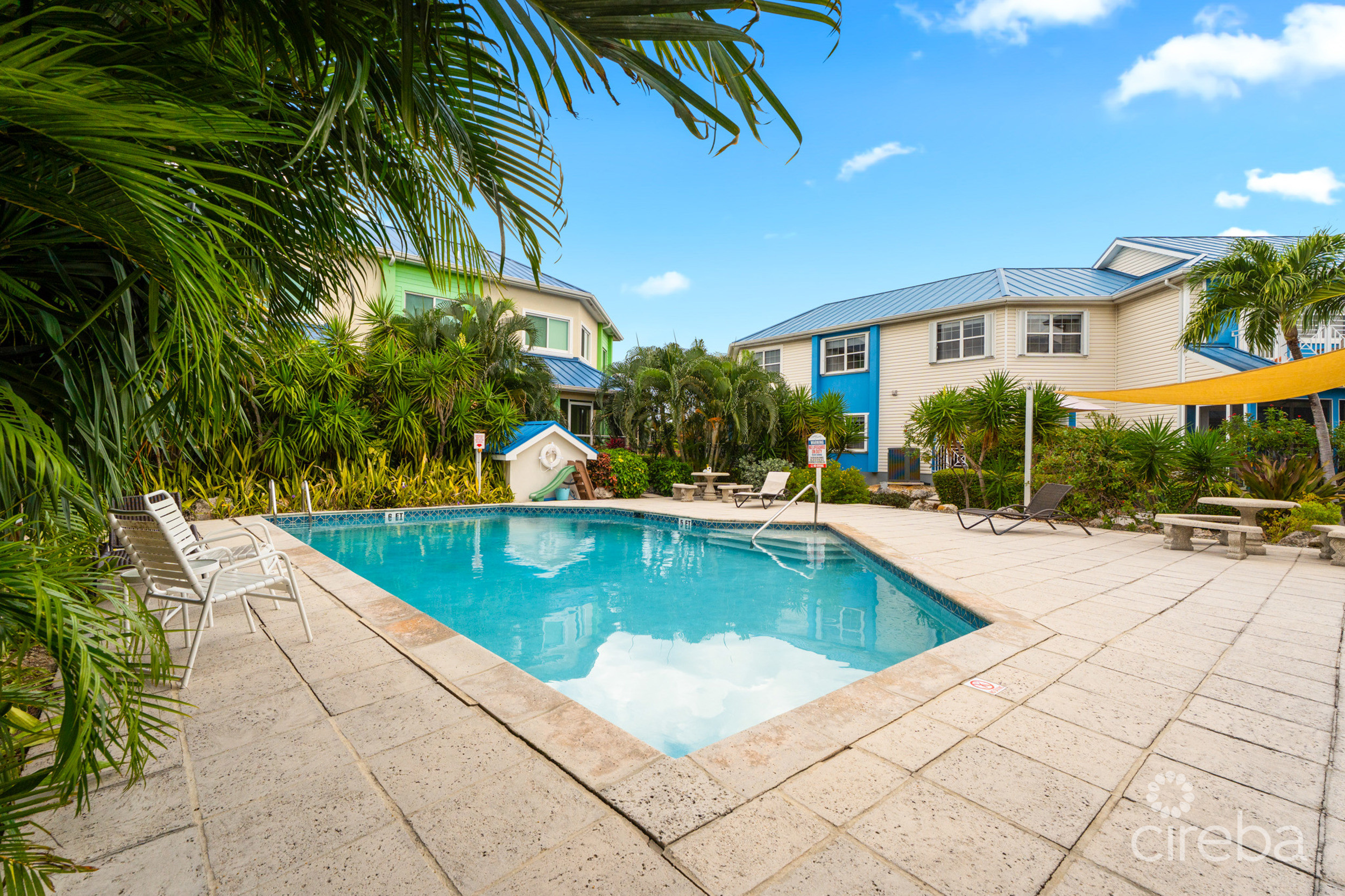 CAYMAN CROSSING 33, BEAUTIFULLY RENOVATED TOWNHOME