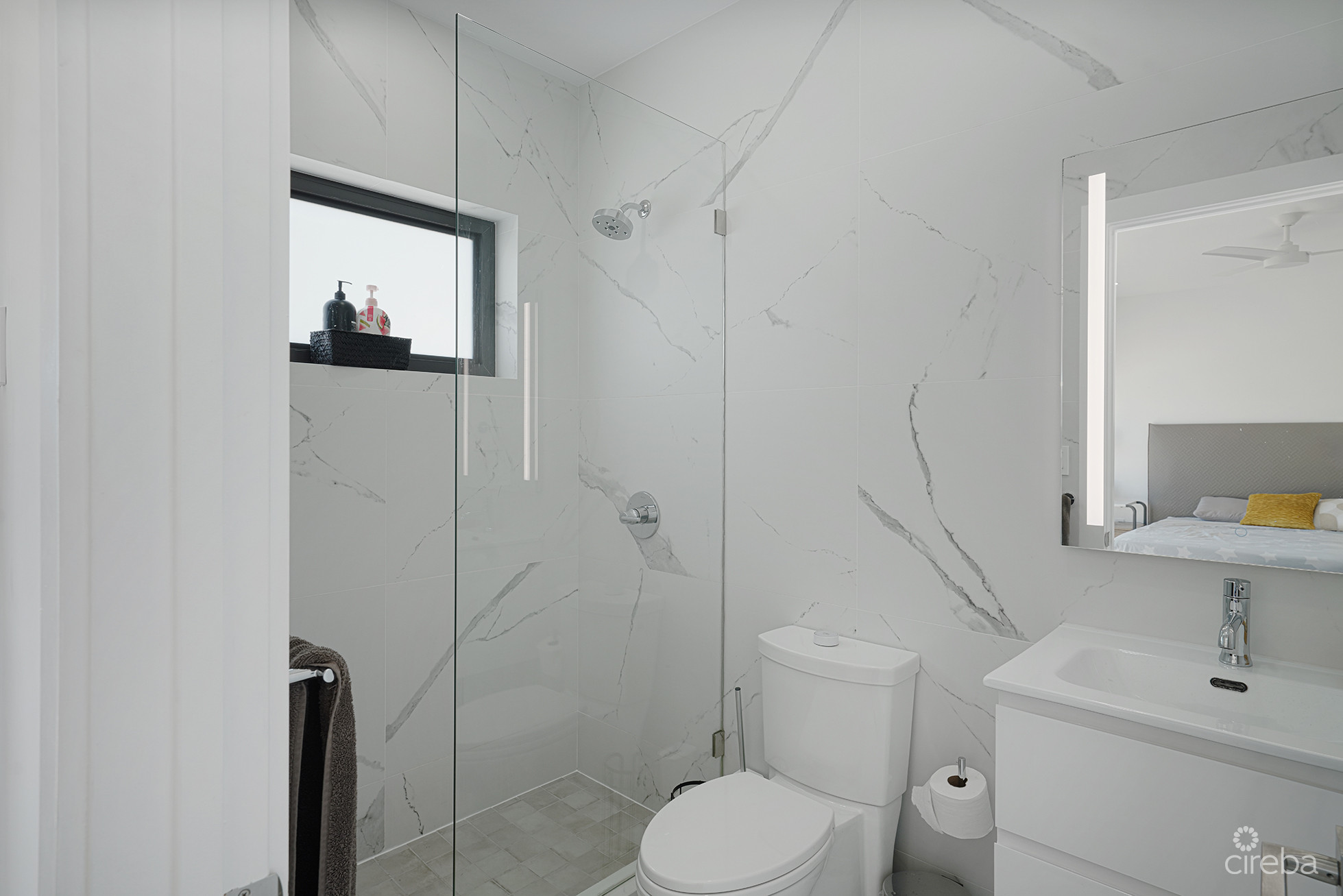 SALT AIR TOWNHOME END UNIT 4 BED