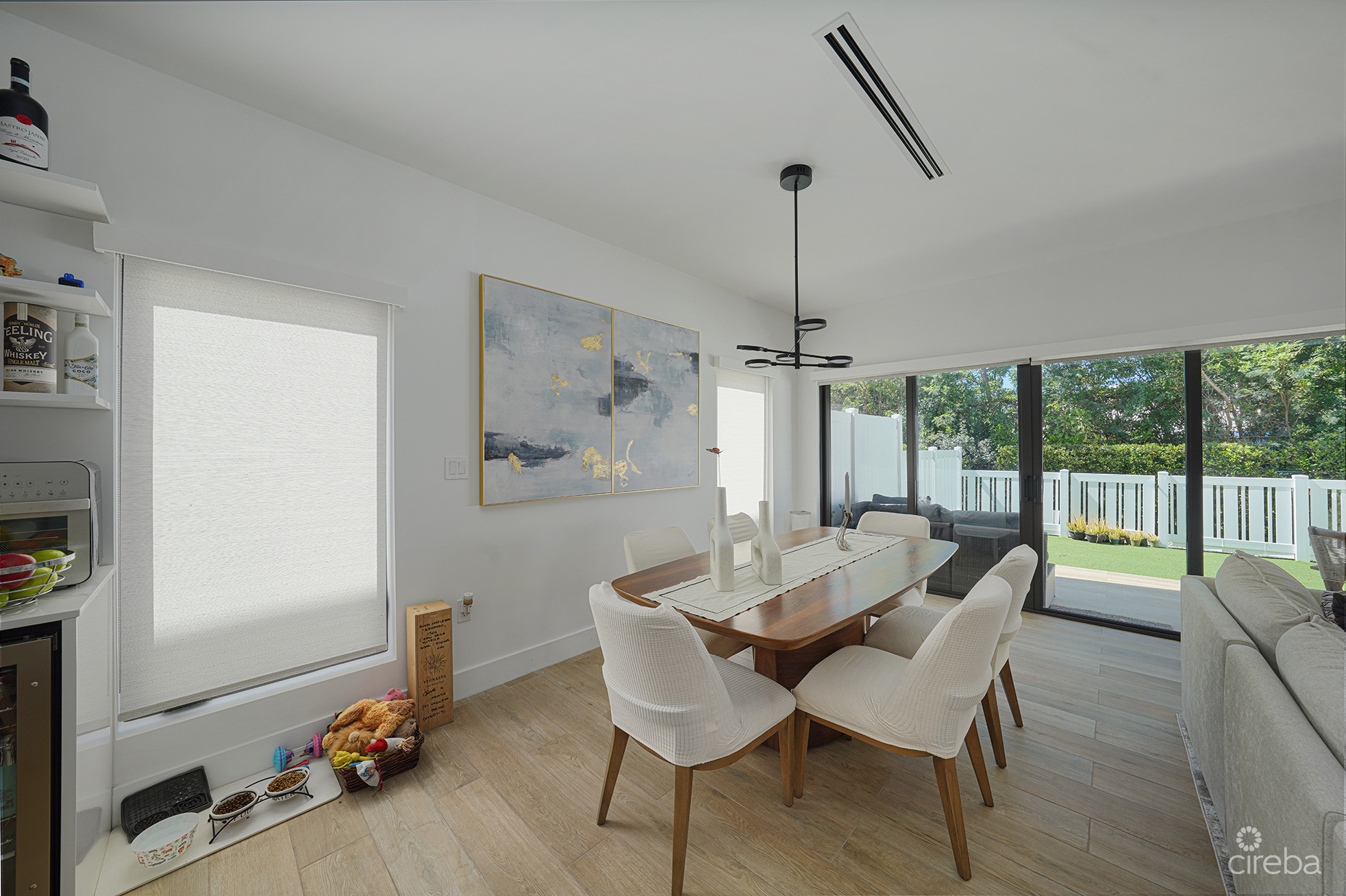 SALT AIR TOWNHOME END UNIT 4 BED