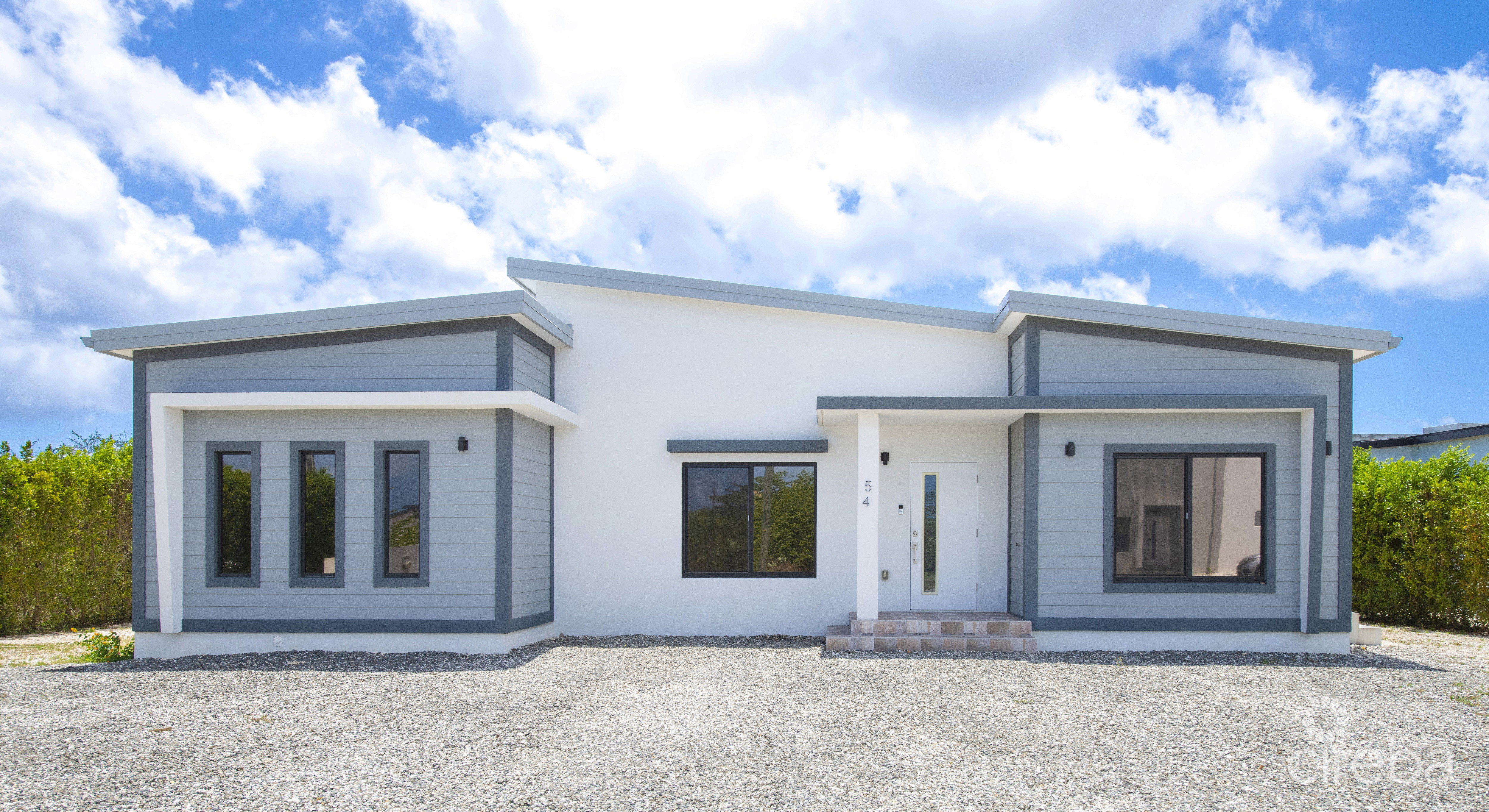 MODERN 3 BED, 3 BATH SINGLE FAMILY HOME. WITH BONUS OFFICE/DEN.