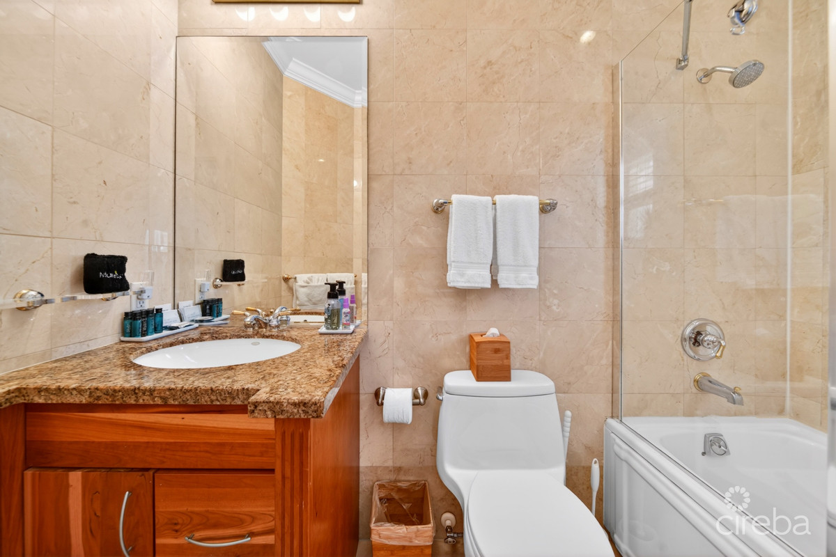 PALACADES VILLA 1 ON PROSPECT POINT