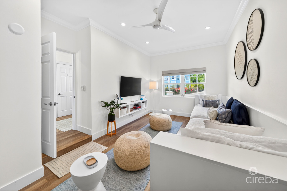 PALACADES VILLA 1 ON PROSPECT POINT