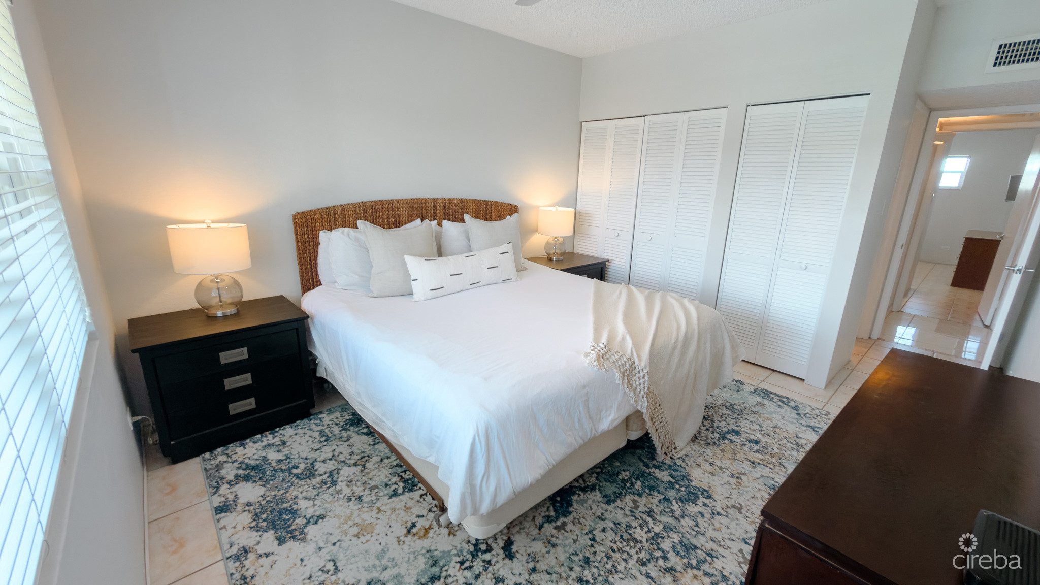 PLANTATION VILLAGE – 7 MILE BEACH CONDO