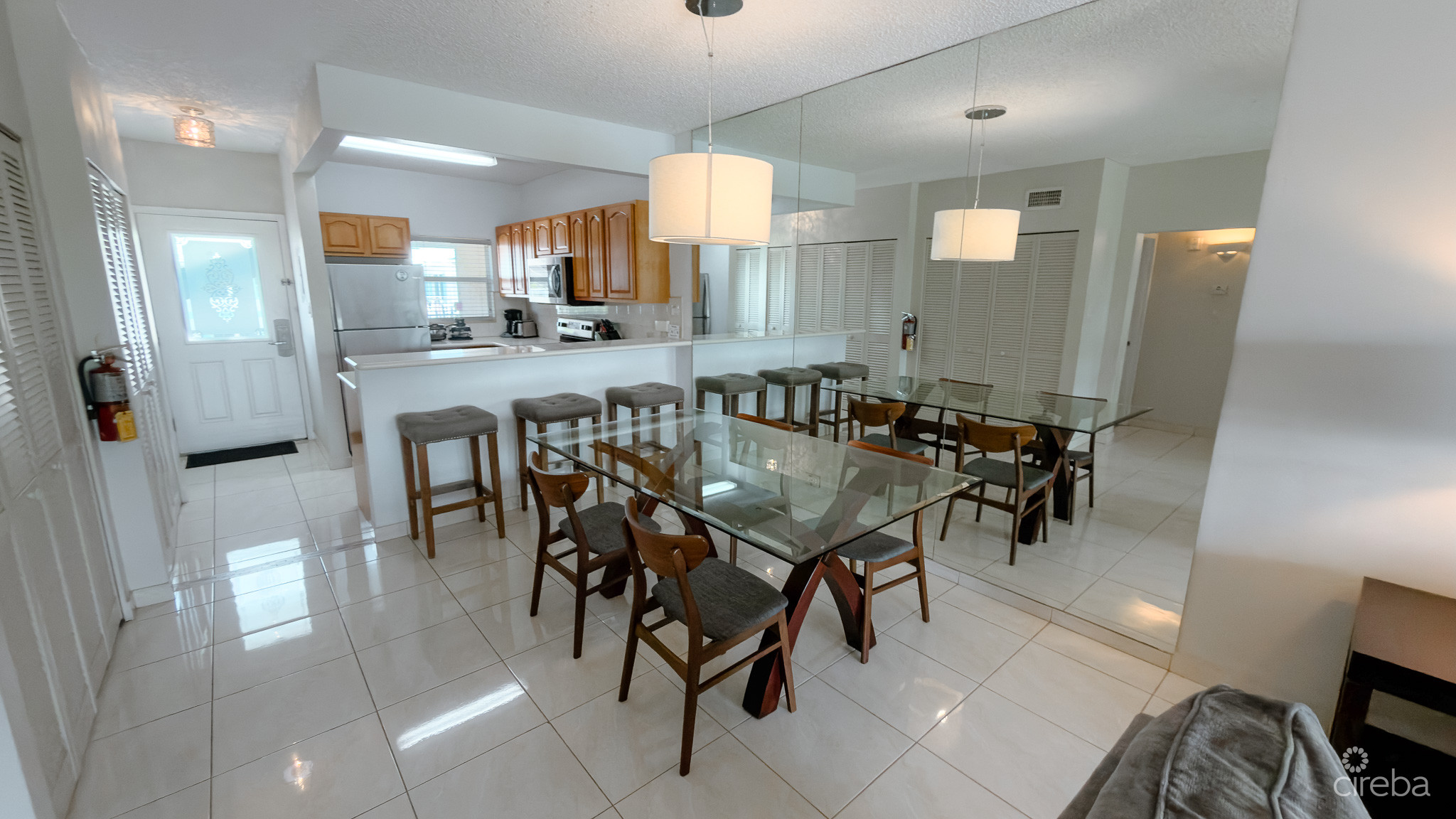 PLANTATION VILLAGE – 7 MILE BEACH CONDO