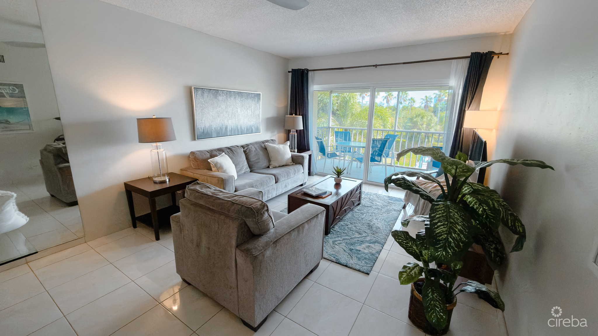 PLANTATION VILLAGE – 7 MILE BEACH CONDO