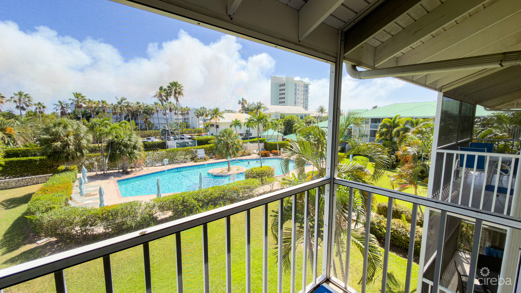PLANTATION VILLAGE – 7 MILE BEACH CONDO