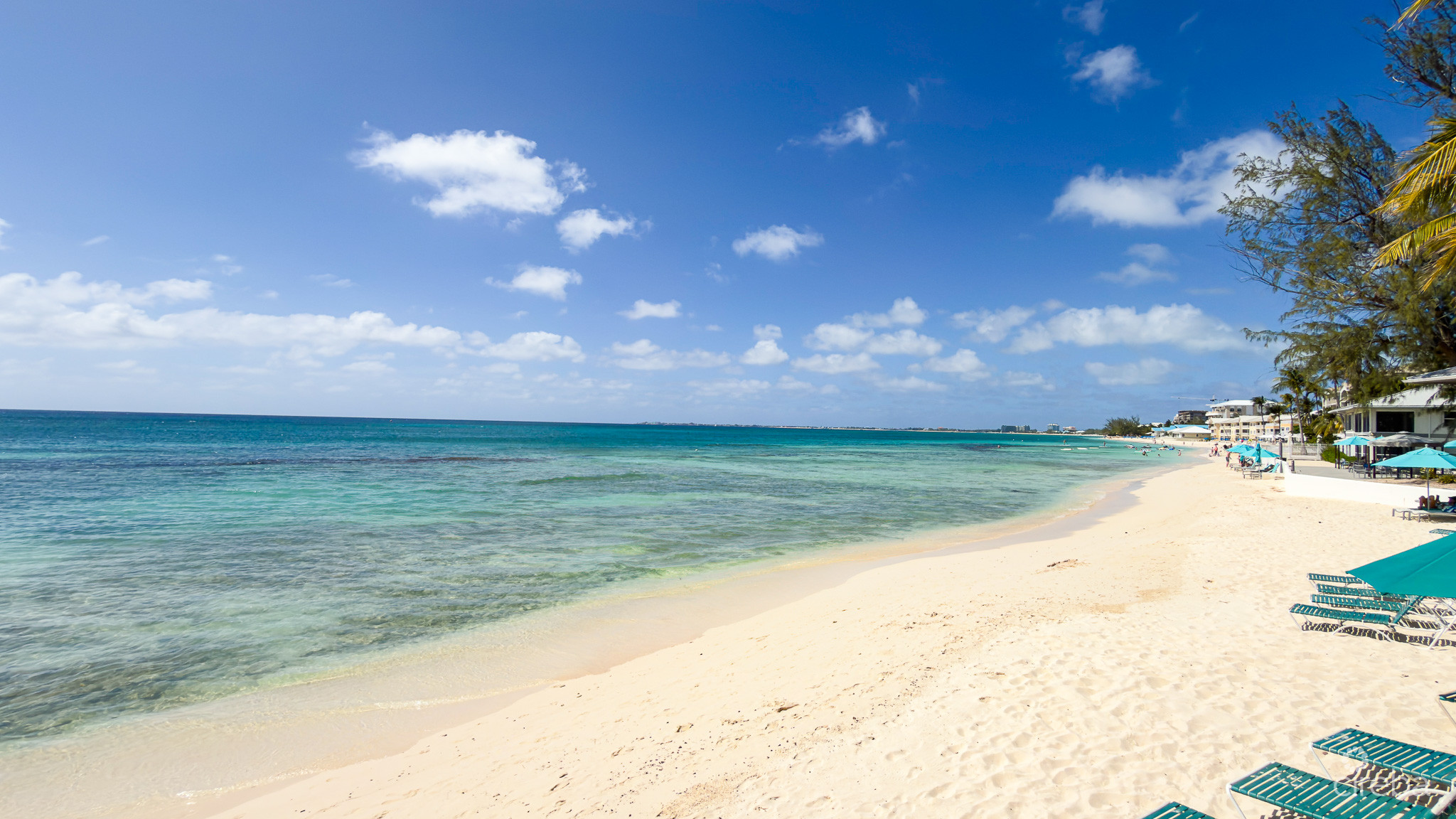 PLANTATION VILLAGE – 7 MILE BEACH CONDO