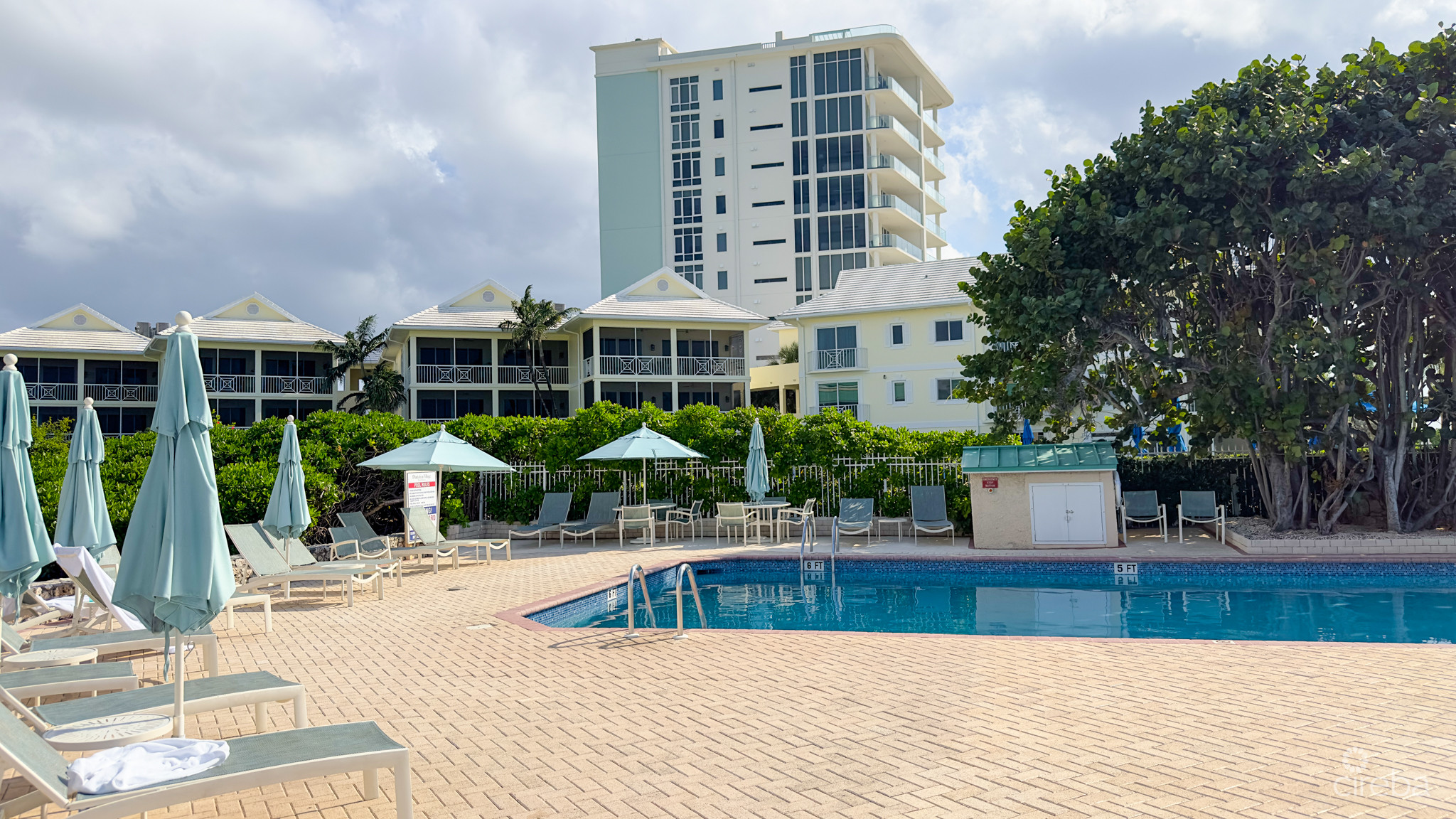 PLANTATION VILLAGE – 7 MILE BEACH CONDO