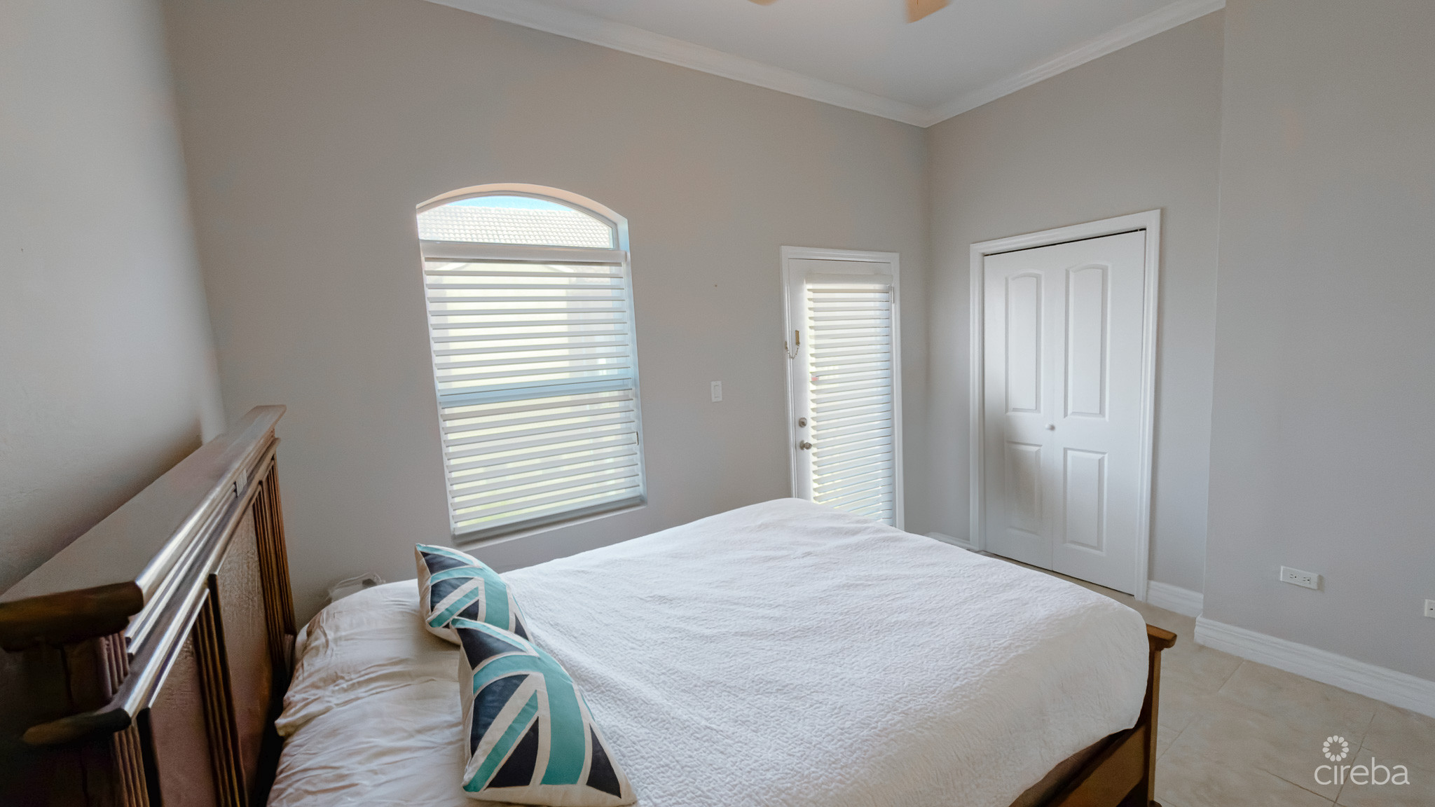 VILLA D’THERESA 2 BED TOWNHOUSE