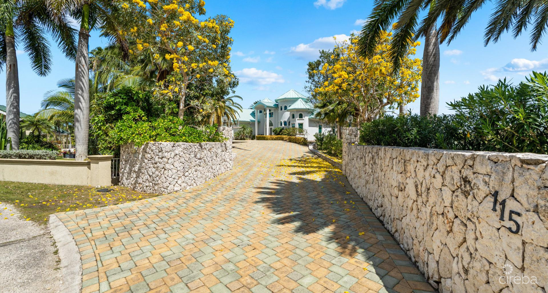 DIAMOND POINT | PATRICK’S ISLAND – EXCEPTIONAL PENINSULA ESTATE WITH EASY 2 BED EXPANSION