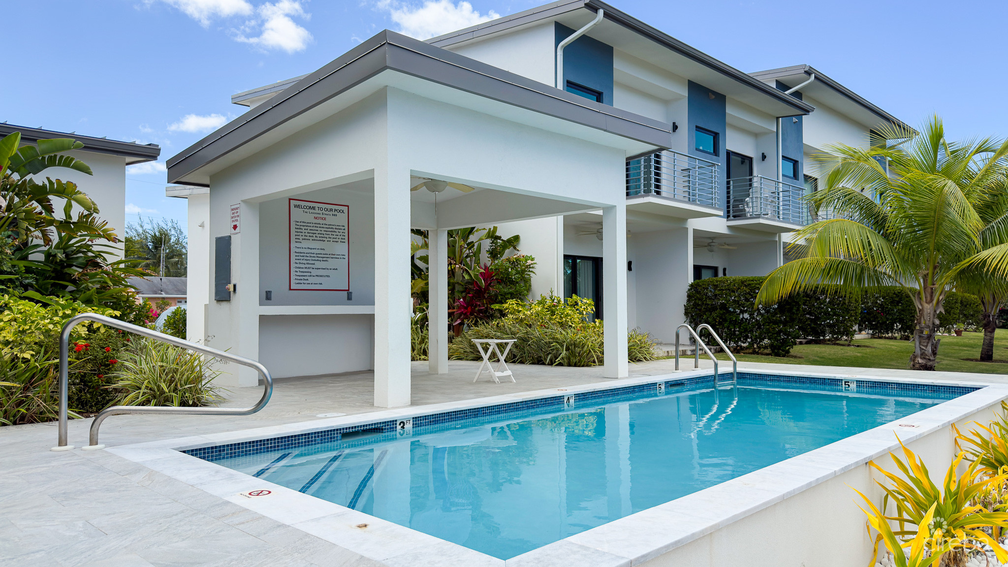 THE LAGOONS WATERFRONT TOWNHOUSE