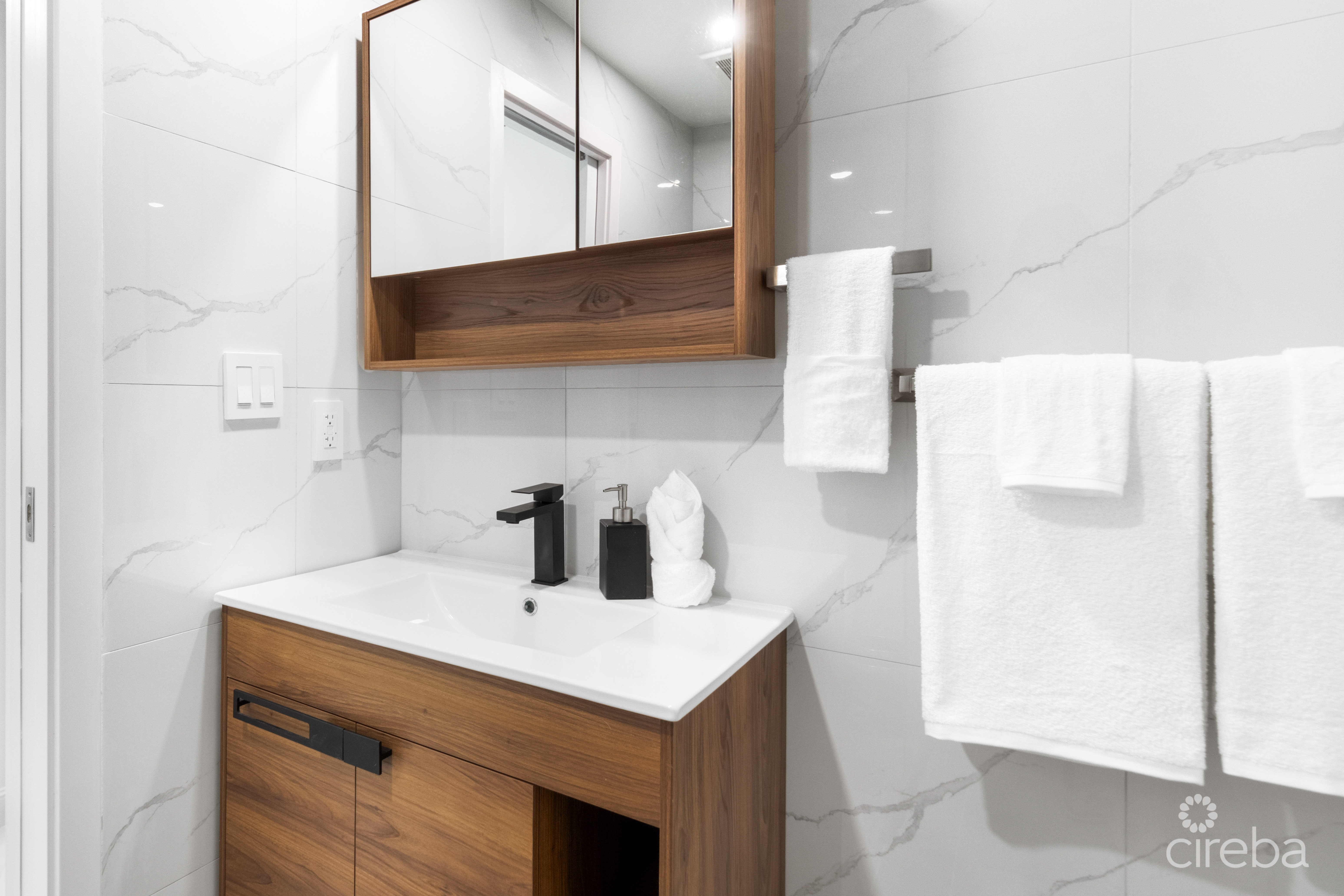 BRAND NEW ARZA  1B/1B – $20K CASH BACK AT CLOSING!