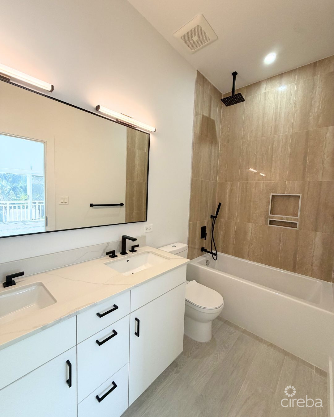THE MEADOWS AT BATABANO – UPGRADED 3 BED WITH ROOF TERRACE TOWNHOME