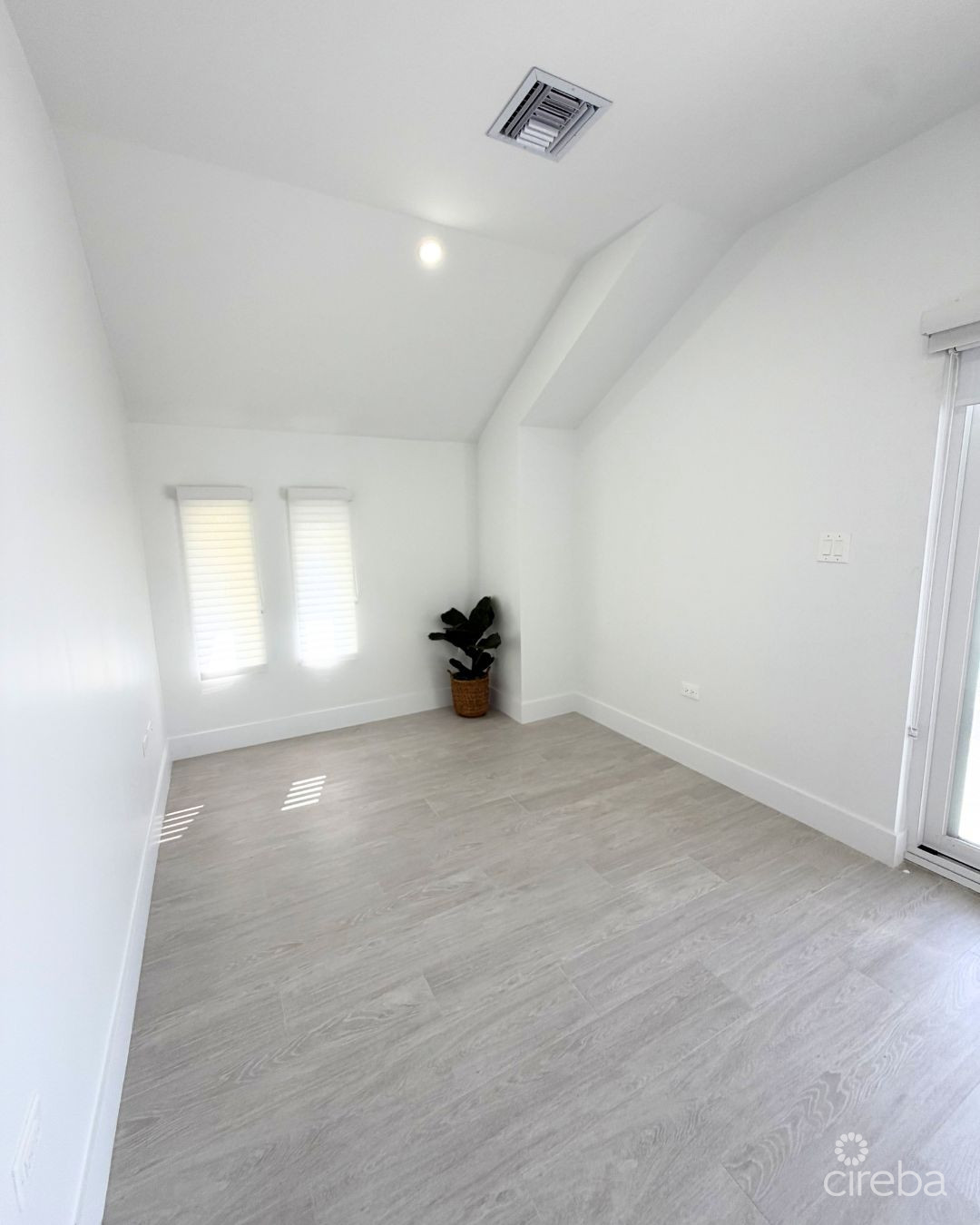 THE MEADOWS AT BATABANO – UPGRADED 3 BED WITH ROOF TERRACE TOWNHOME