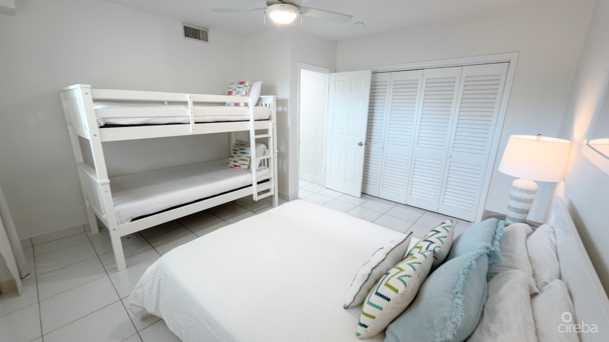 CARIBBEAN PARADISE, BEACHFRONT CONDO