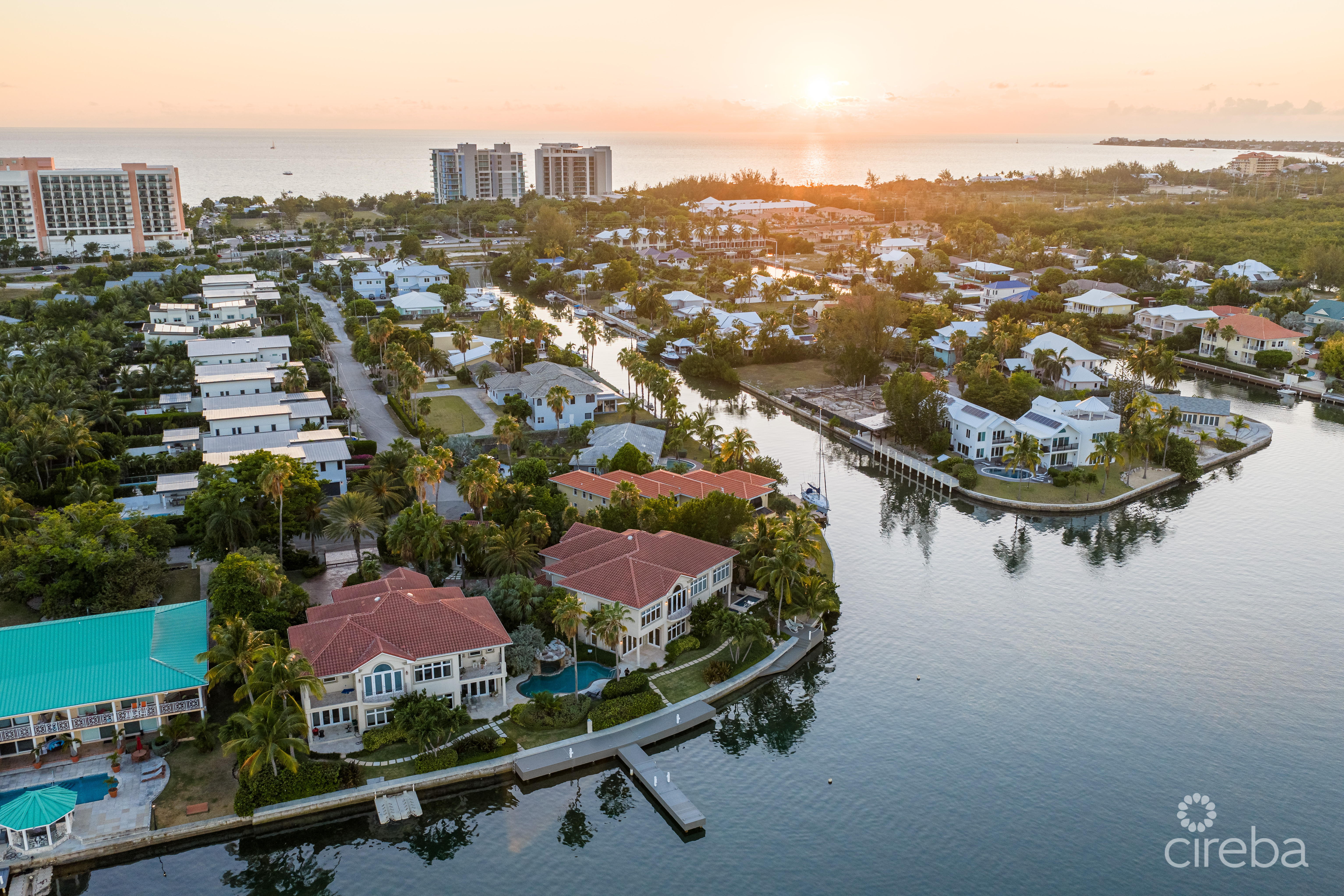VISCAYA 1B – WATERFRONT HOME GOVERNORS HARBOUR