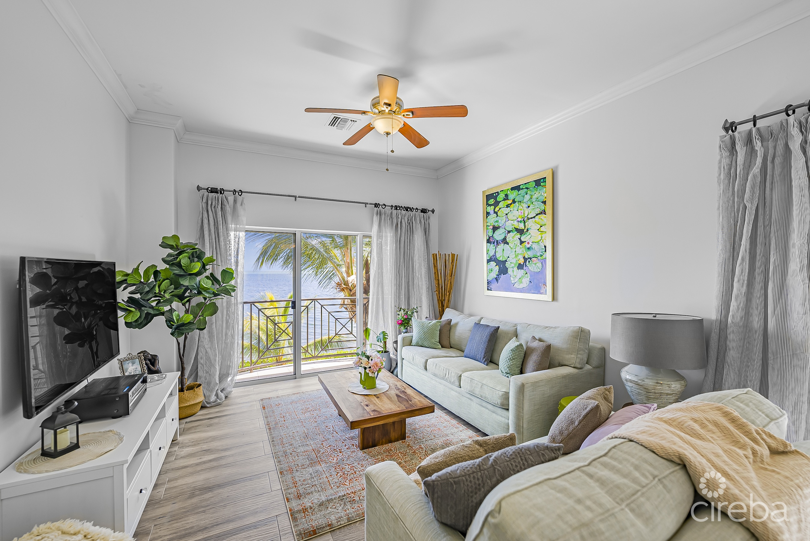HARBOUR POINT OCEANFRONT 3 BED PLUS OFFICE