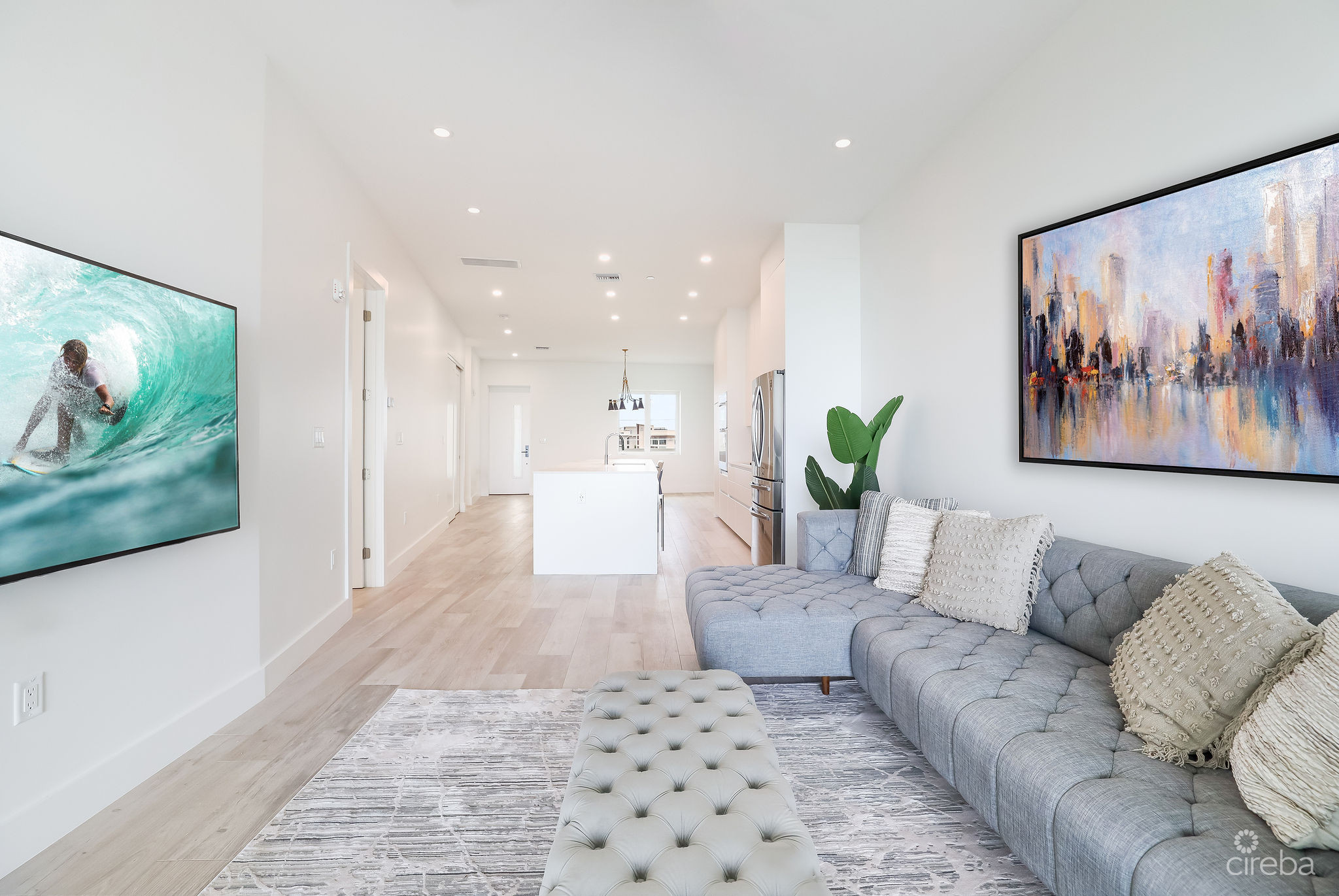 AURA #305 OCEANFRONT