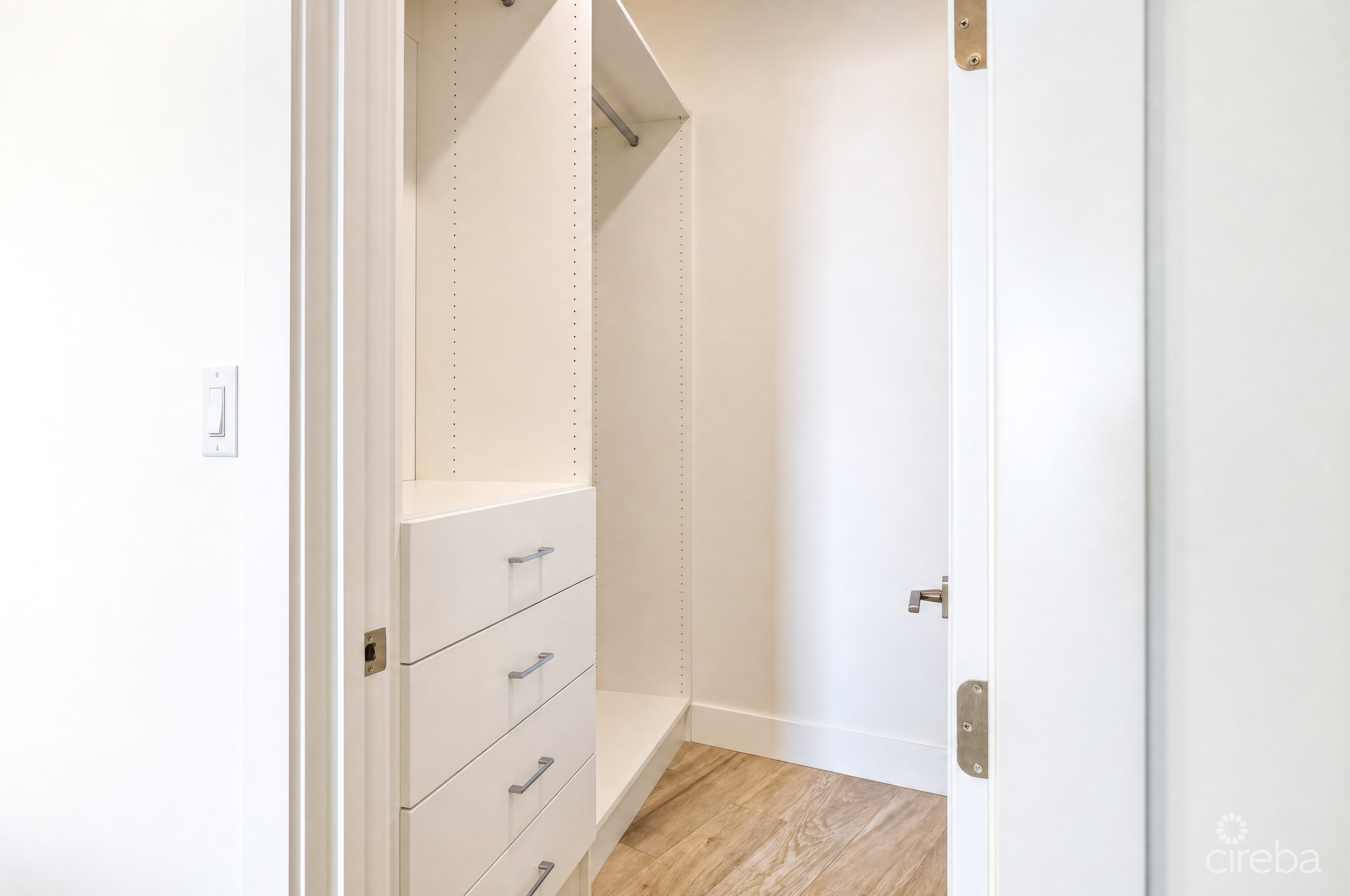 AURA #305 OCEANFRONT