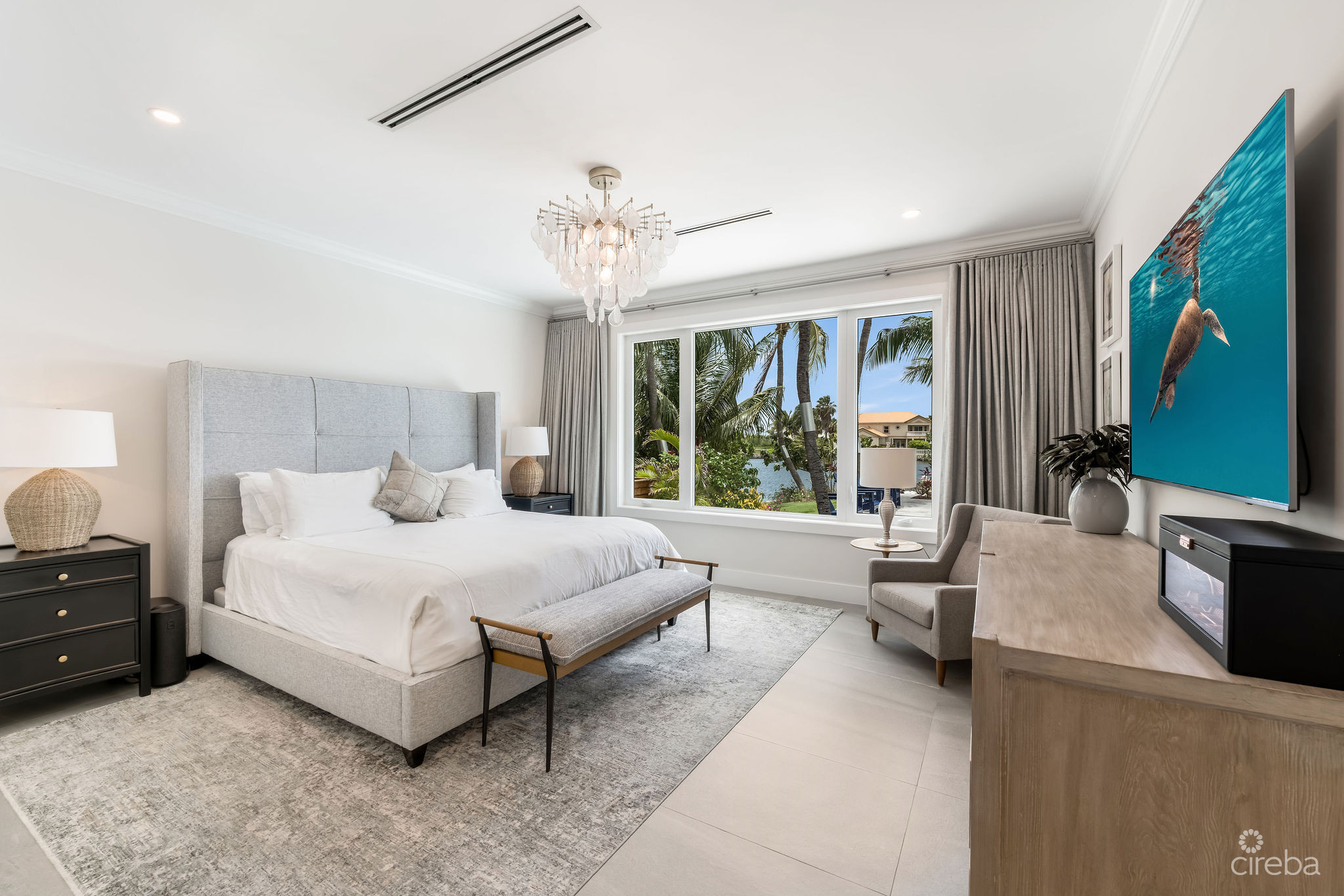 COCONUT COVE, THE SHORES FAMILY HOME