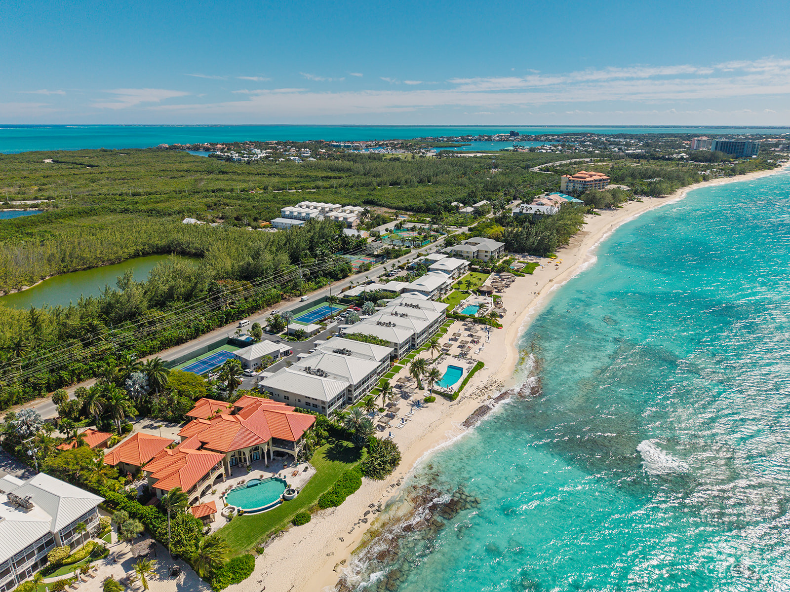 RENOVATED PENTHOUSE DISCOVERY POINT CLUB