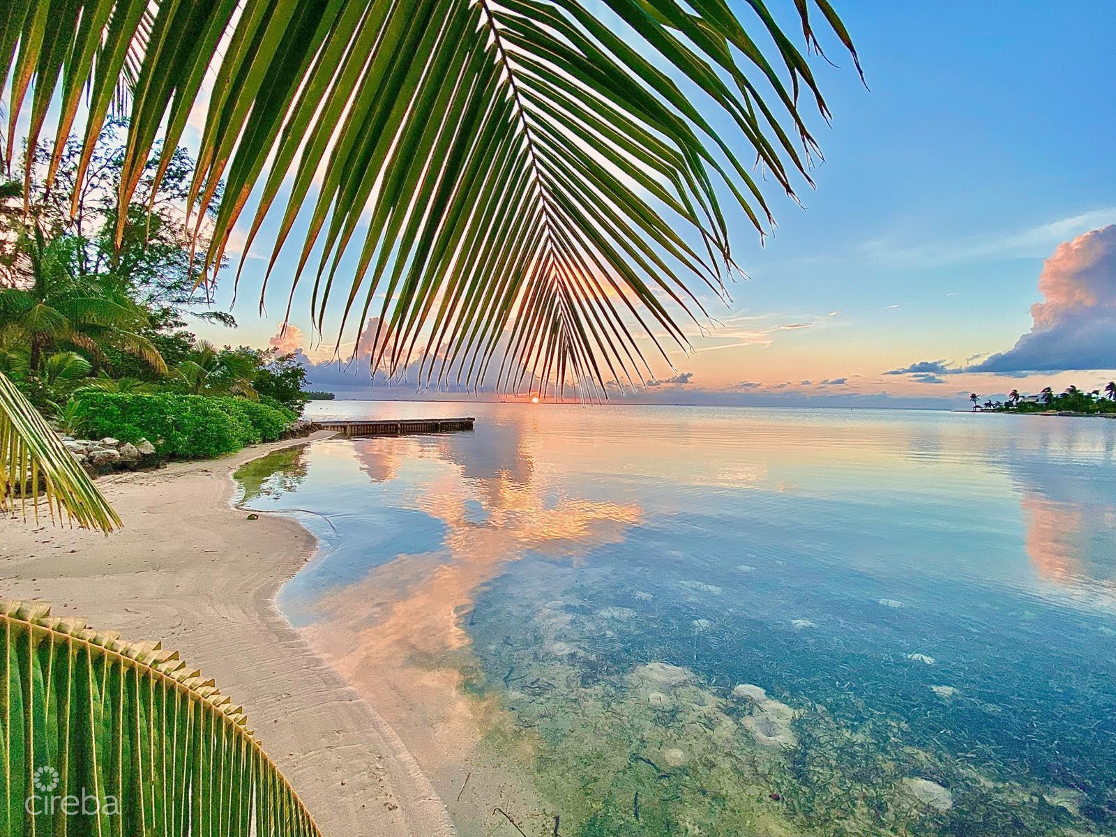 Water cay road 0.54 acres, oceanfront land
