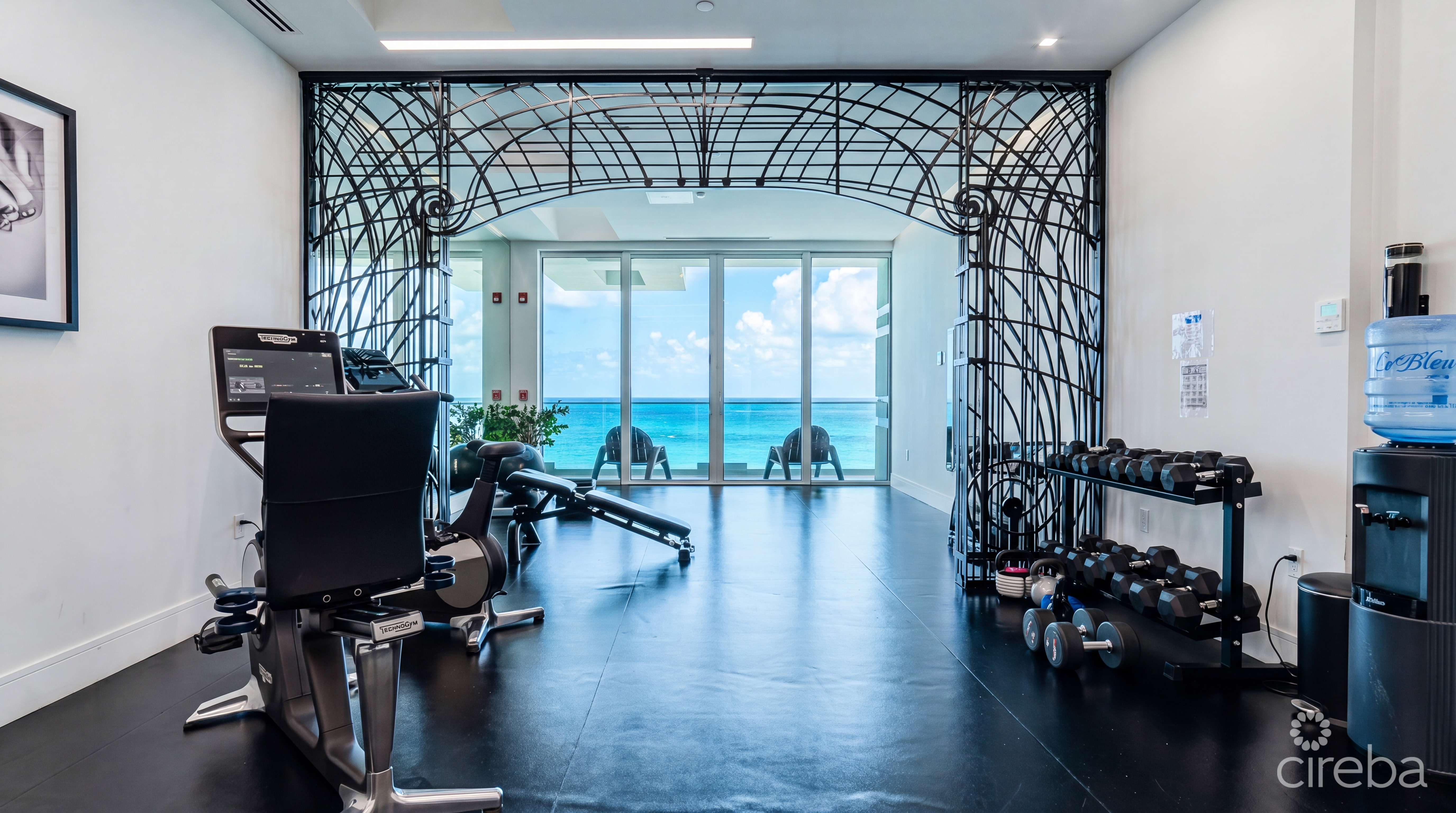 FIN 11 – OCEANFRONT CONDO