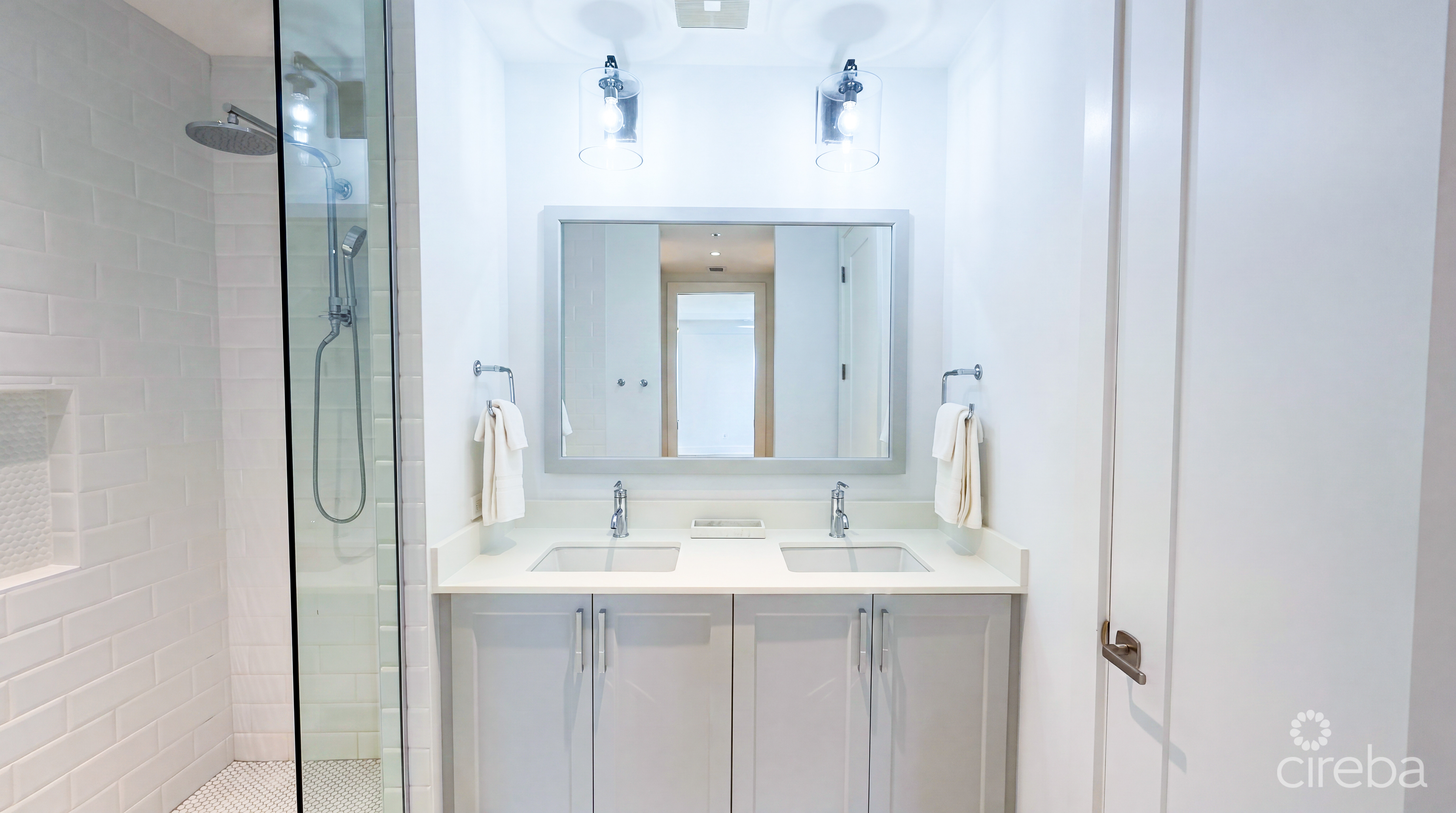 OLEA – 2 BED CONDO