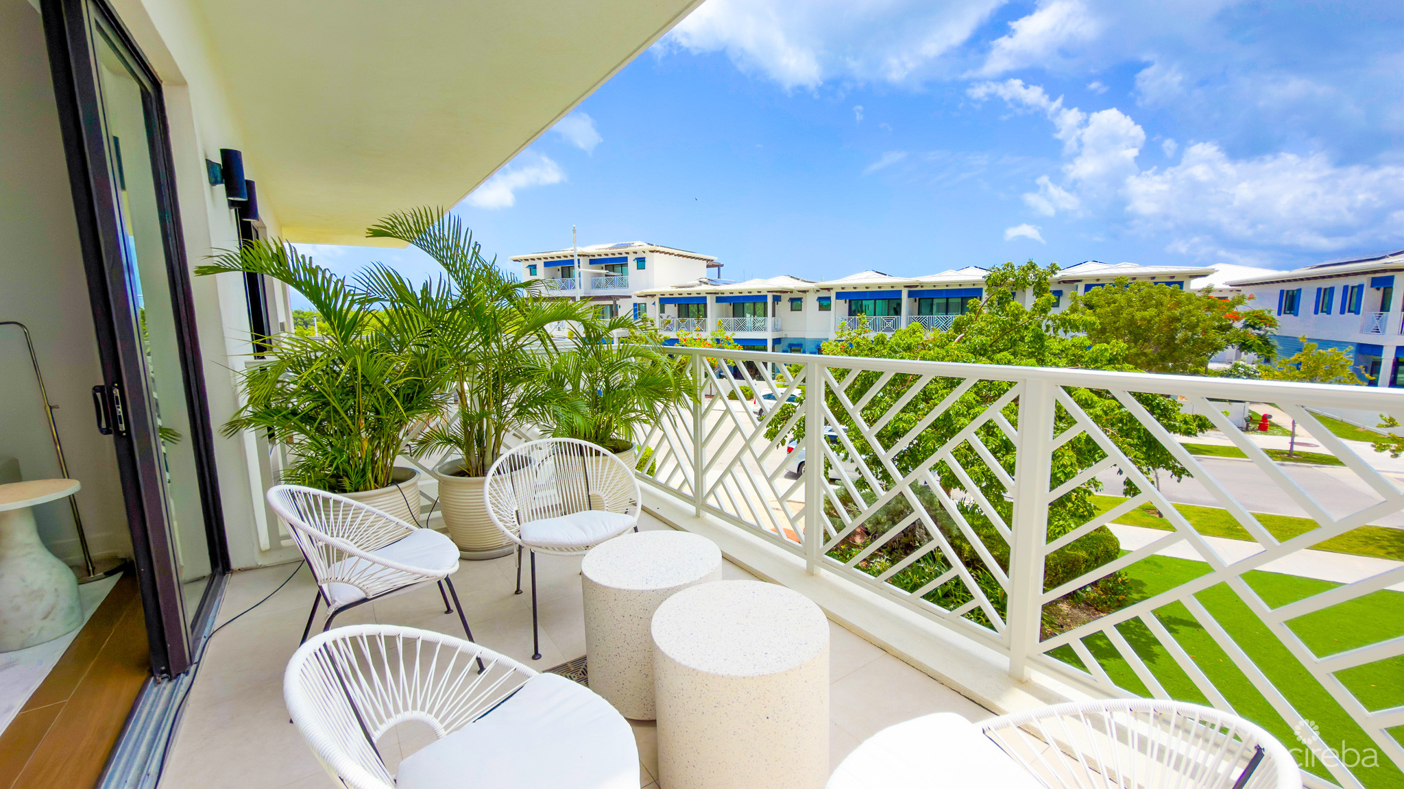OLEA – 2 BED CONDO