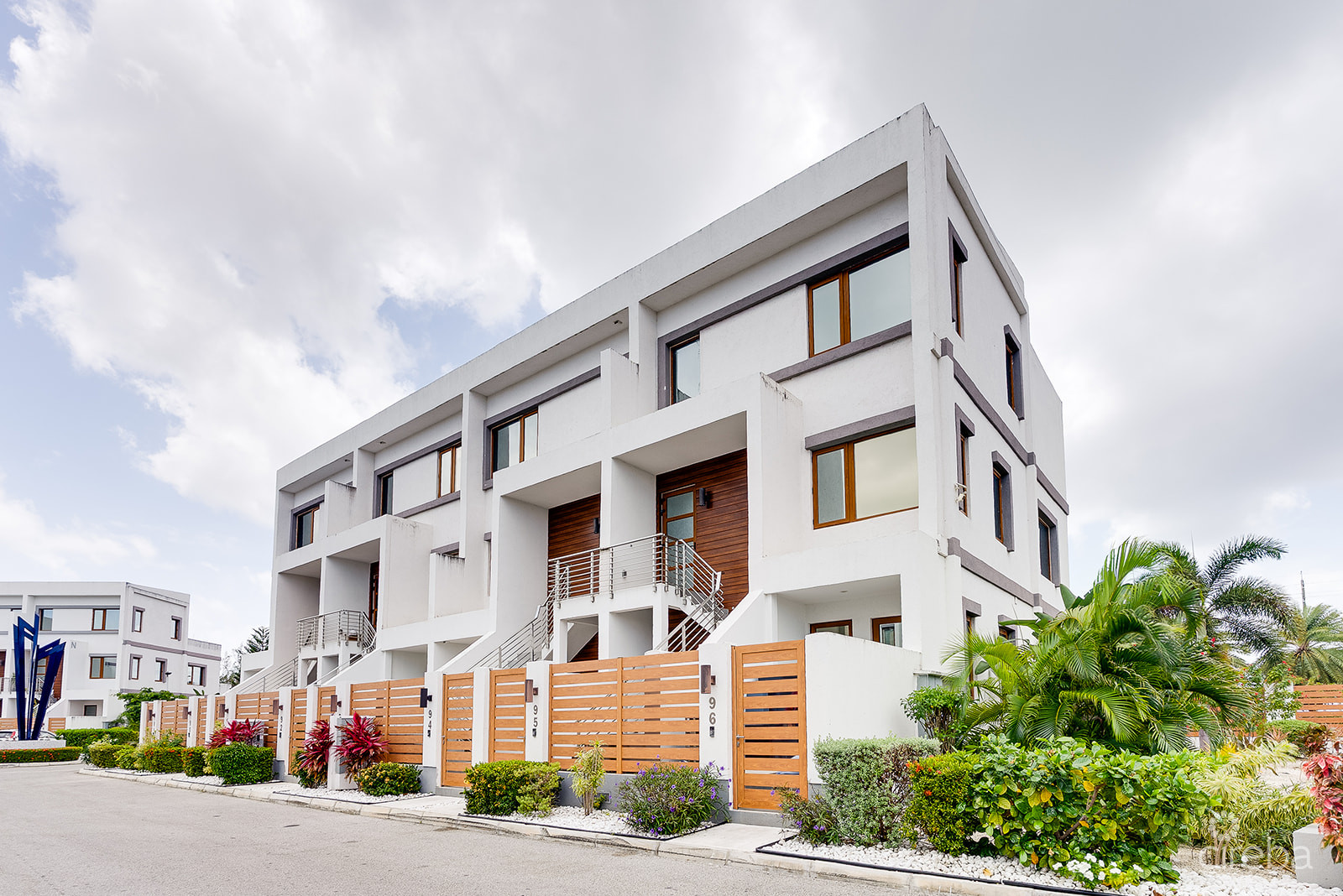 ARVIA ONE BED PLUS DEN 7