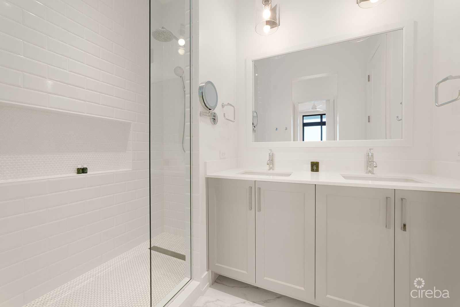 OLEA 3 BEDROOM PENTHOUSE