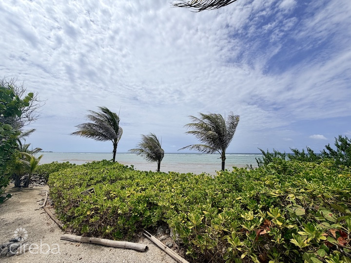 LARGE BEACHFRONT LOT - RUM POINT DRIVE - PERFECT ESTATE PARCEL 6