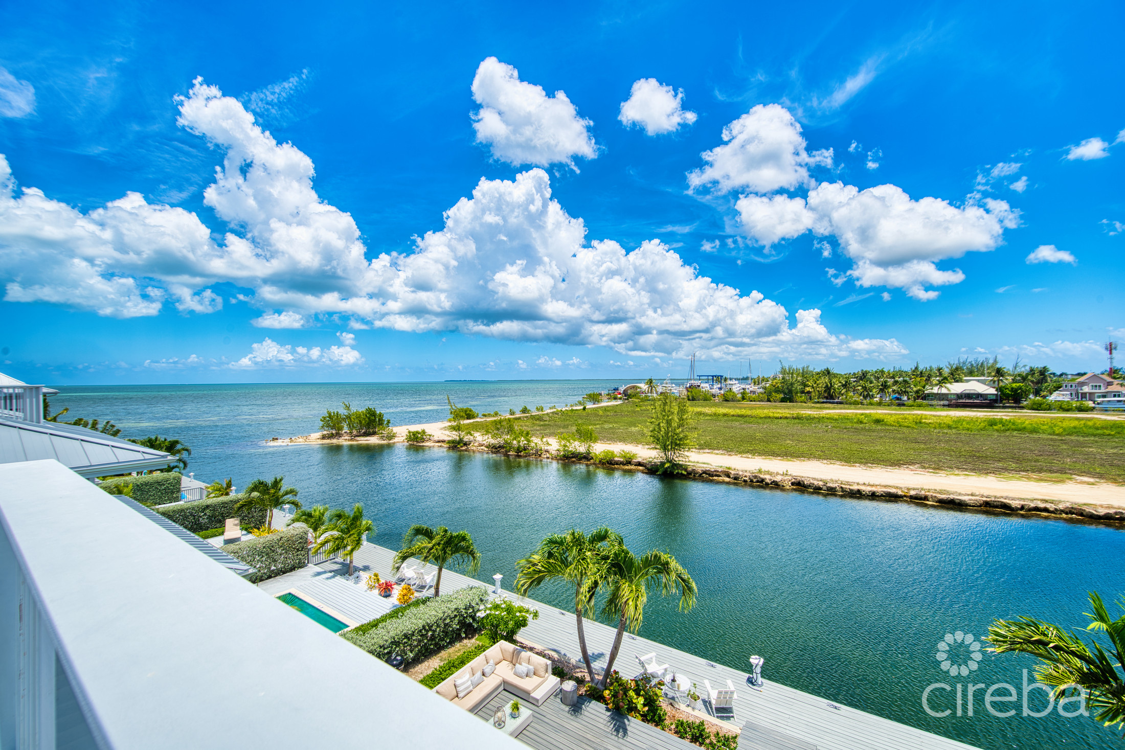 Large seahaven 2 bed with pool – oceanview and canal front