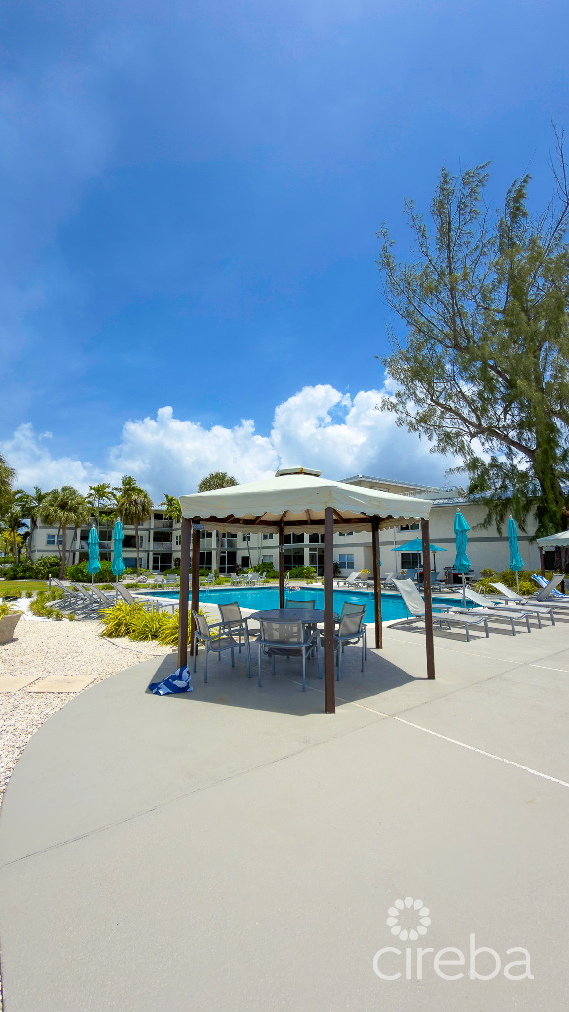 3 BED SEVEN MILE BEACHFRONT CONDO TAMARIND BAY