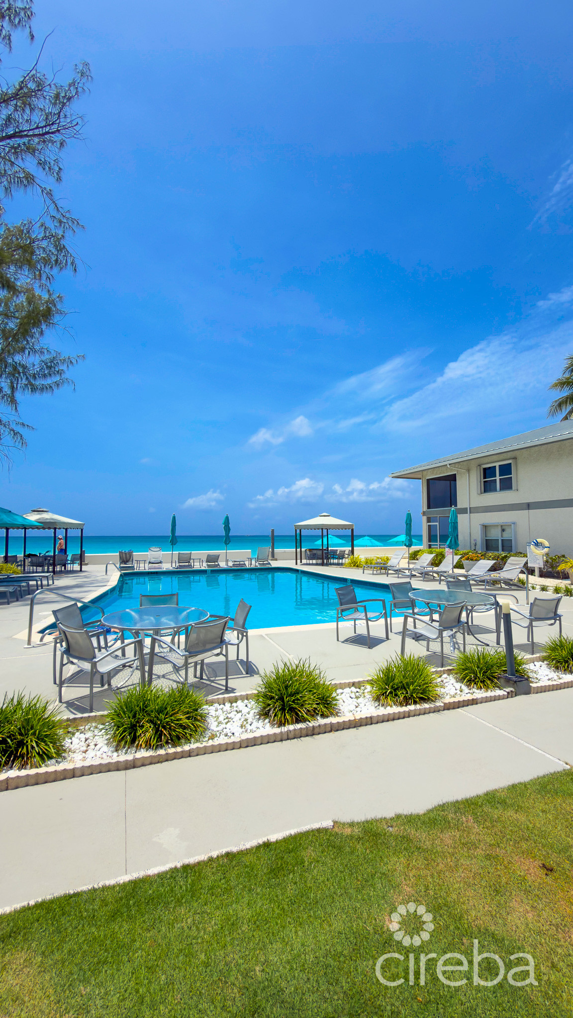 3 BED SEVEN MILE BEACHFRONT CONDO TAMARIND BAY