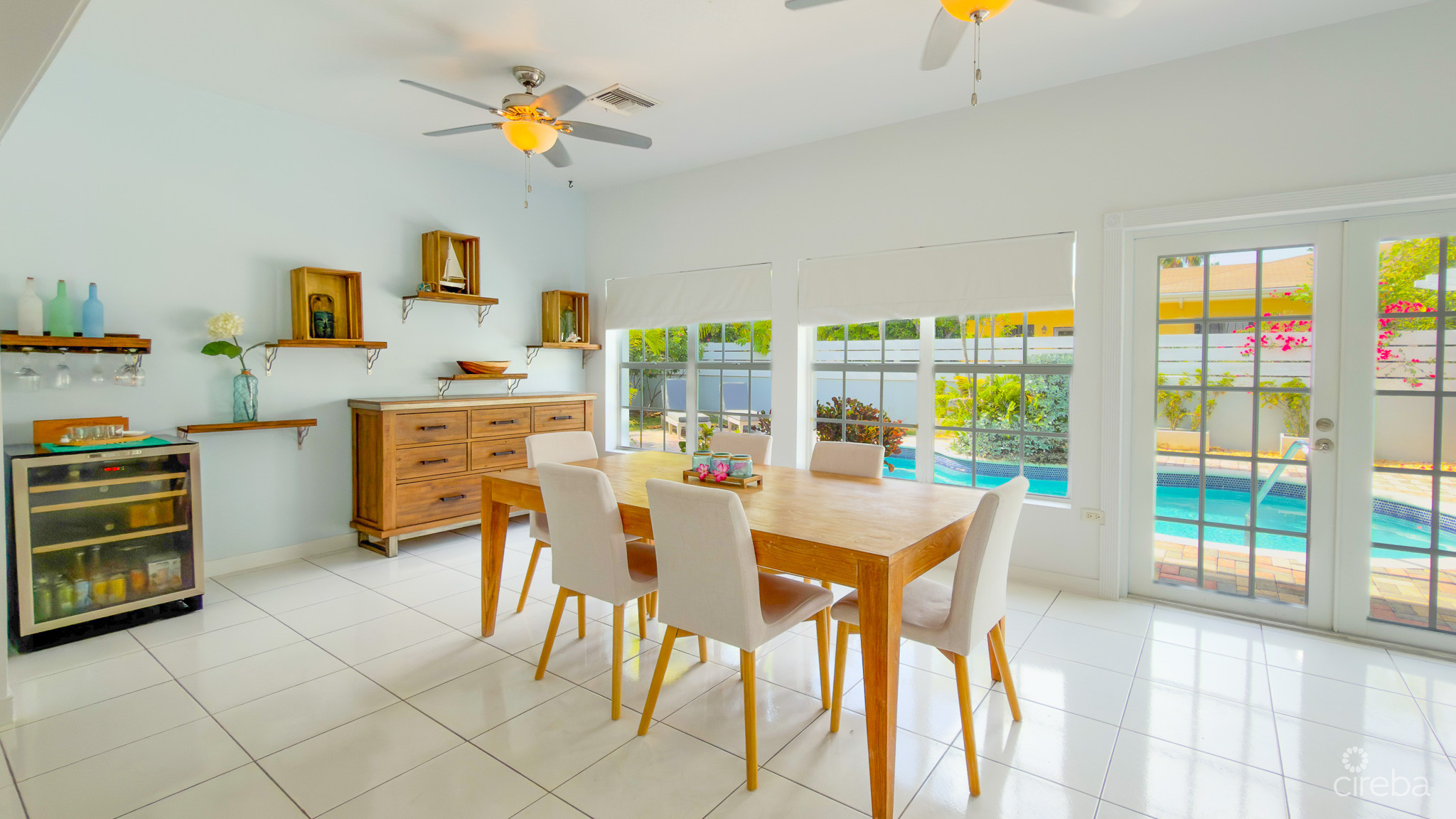 SNUG HARBOUR ANDREW DRIVE – 4 BEDROOM FAMILY HOME IN THE SEVEN MILE BEACH CORRIDOR
