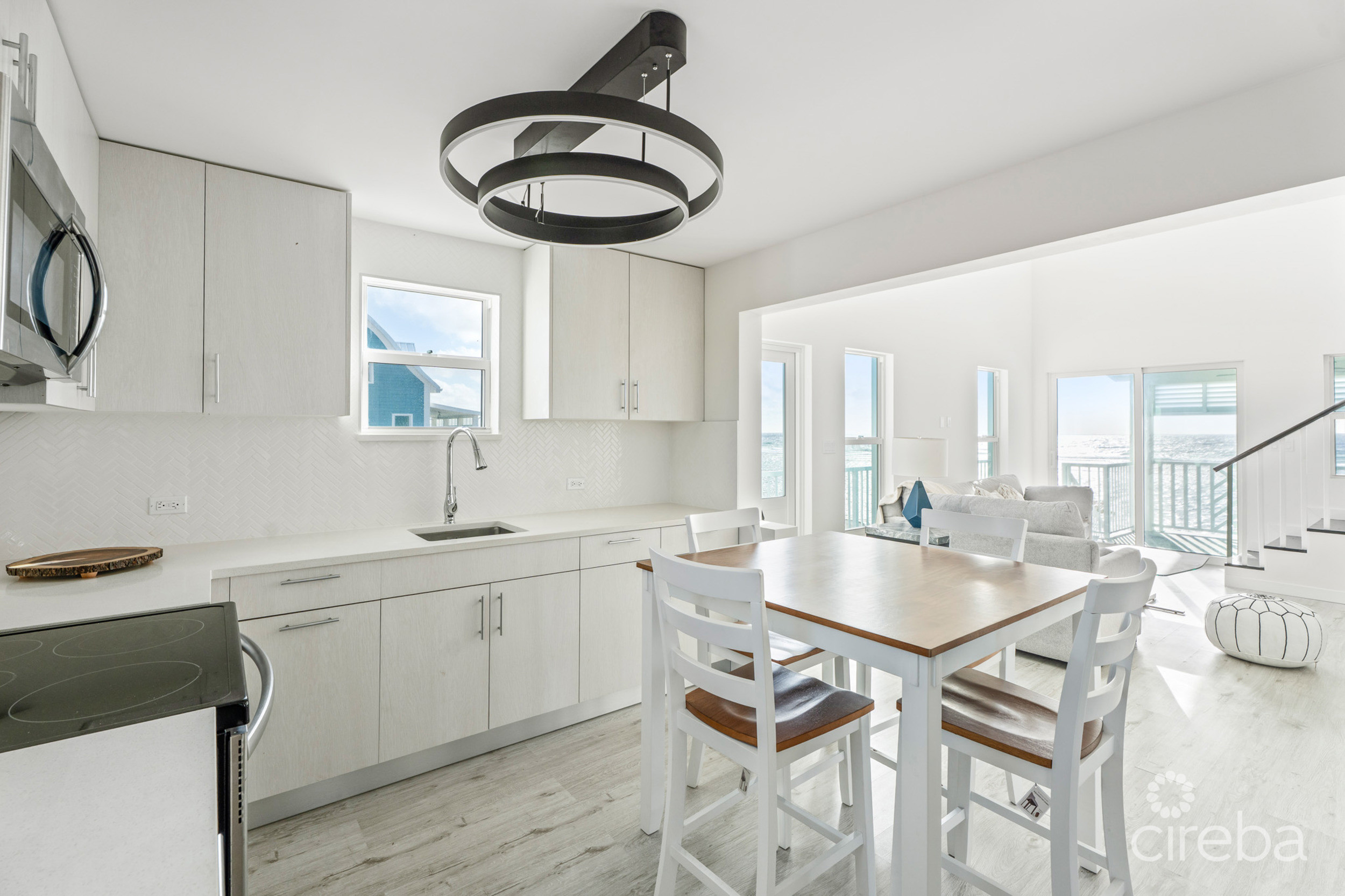 THE PALMS, LITTLE CAYMAN | BEACHFRONT COTTAGE 2