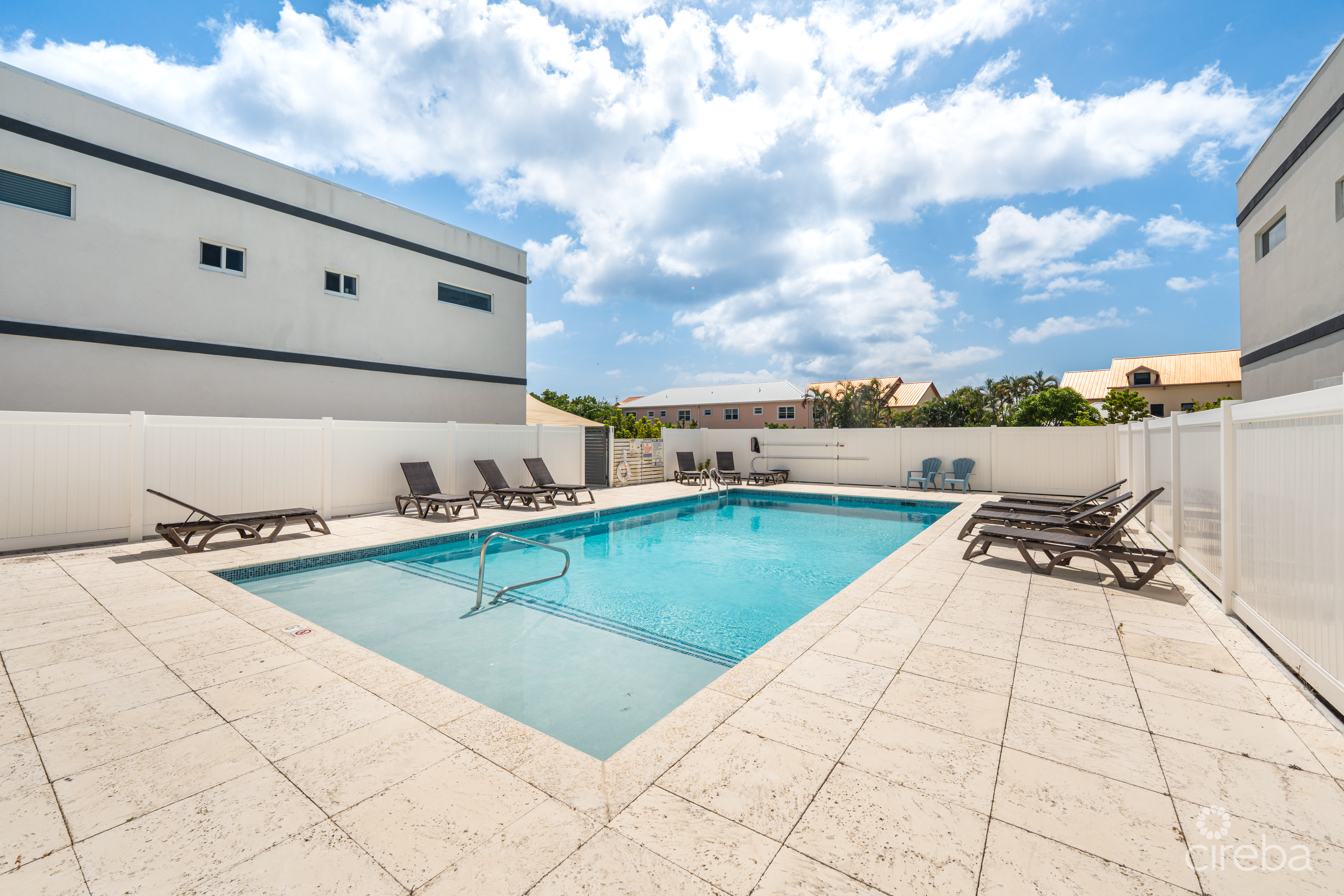 THE MANTRAS #18 | END UNIT IN SOUTH SOUND GATED DEVELOPMENT