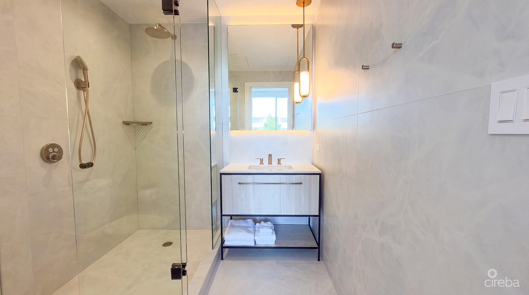 THE GROVE TOO – 1 BED CONDO