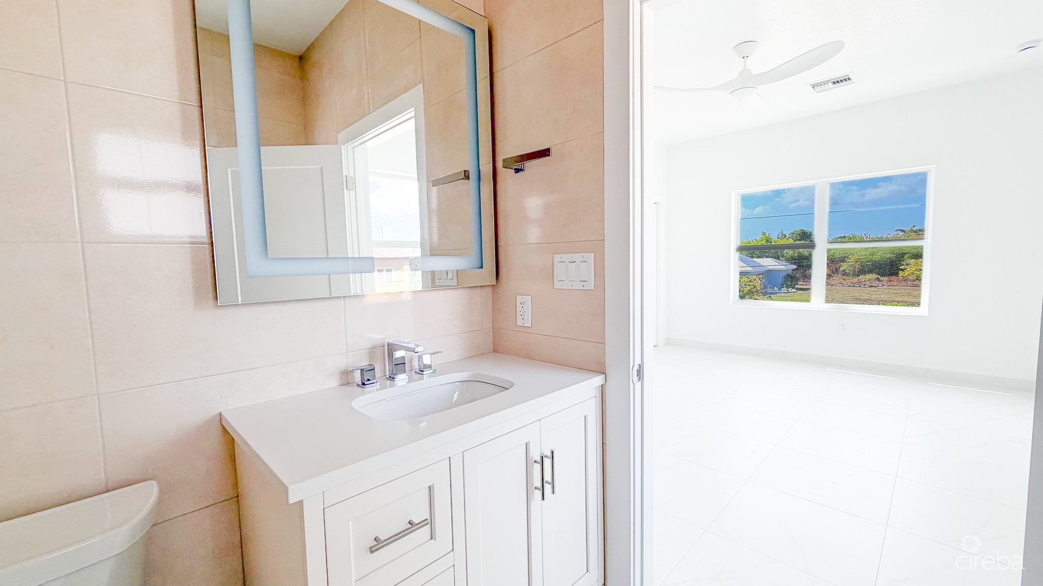 BRAND NEW SERENITY RETREAT 2 BEDROOM TOWNHOUSE