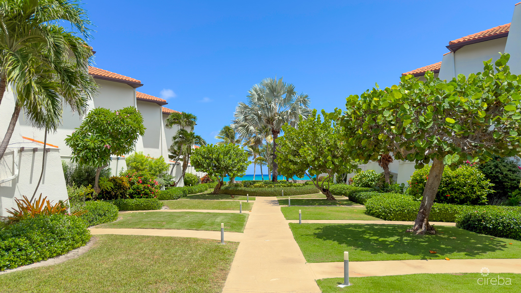 VILLAS PAPPAGALLO 2 BED OCEANFRONT