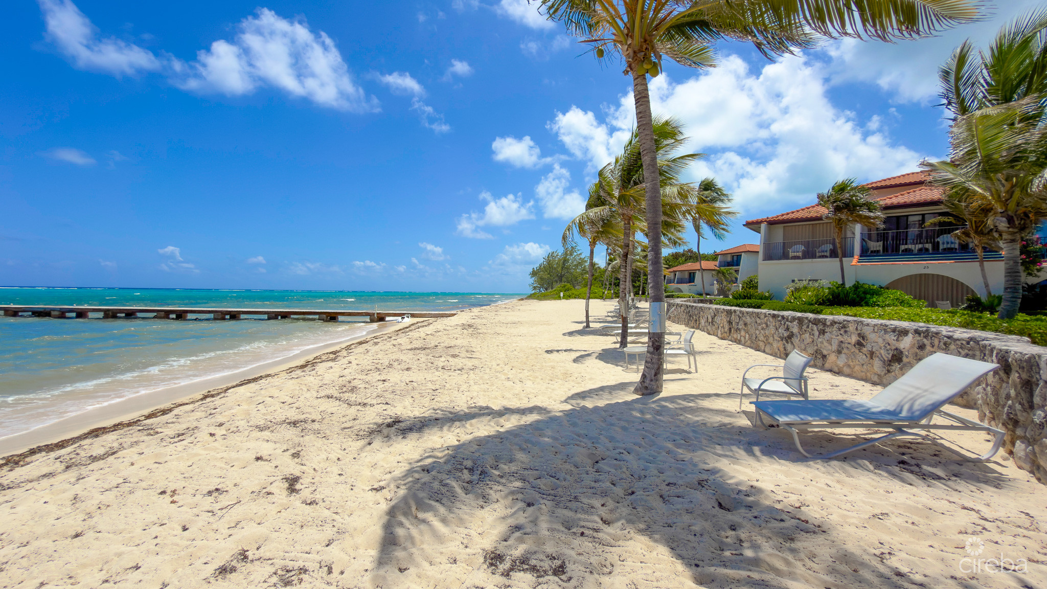 VILLAS PAPPAGALLO 2 BED OCEANFRONT