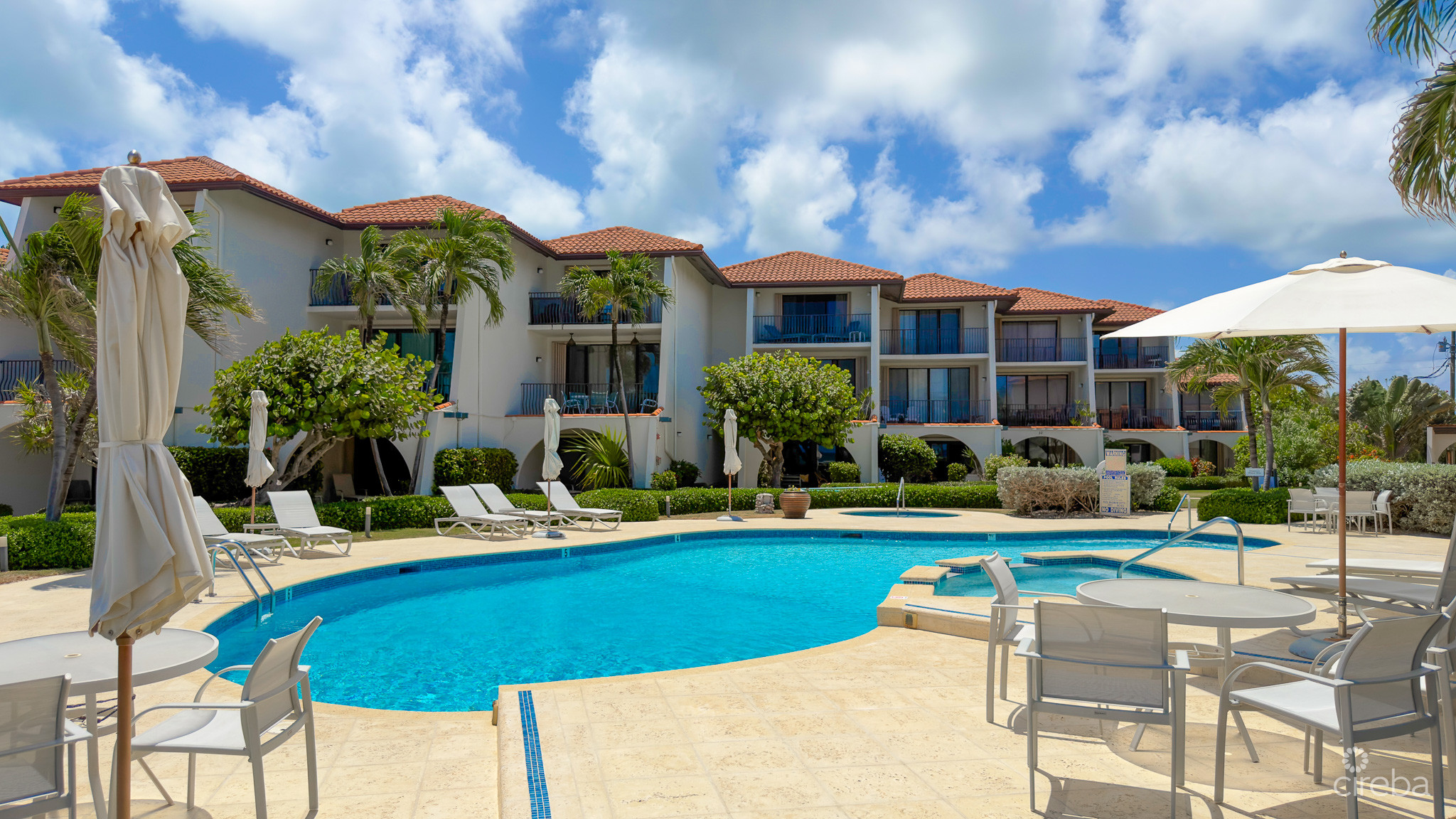 VILLAS PAPPAGALLO 2 BED OCEANFRONT